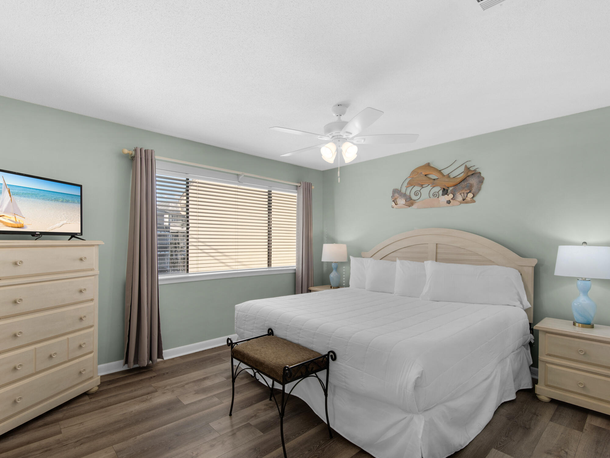 BLUE SURF T/H - Residential