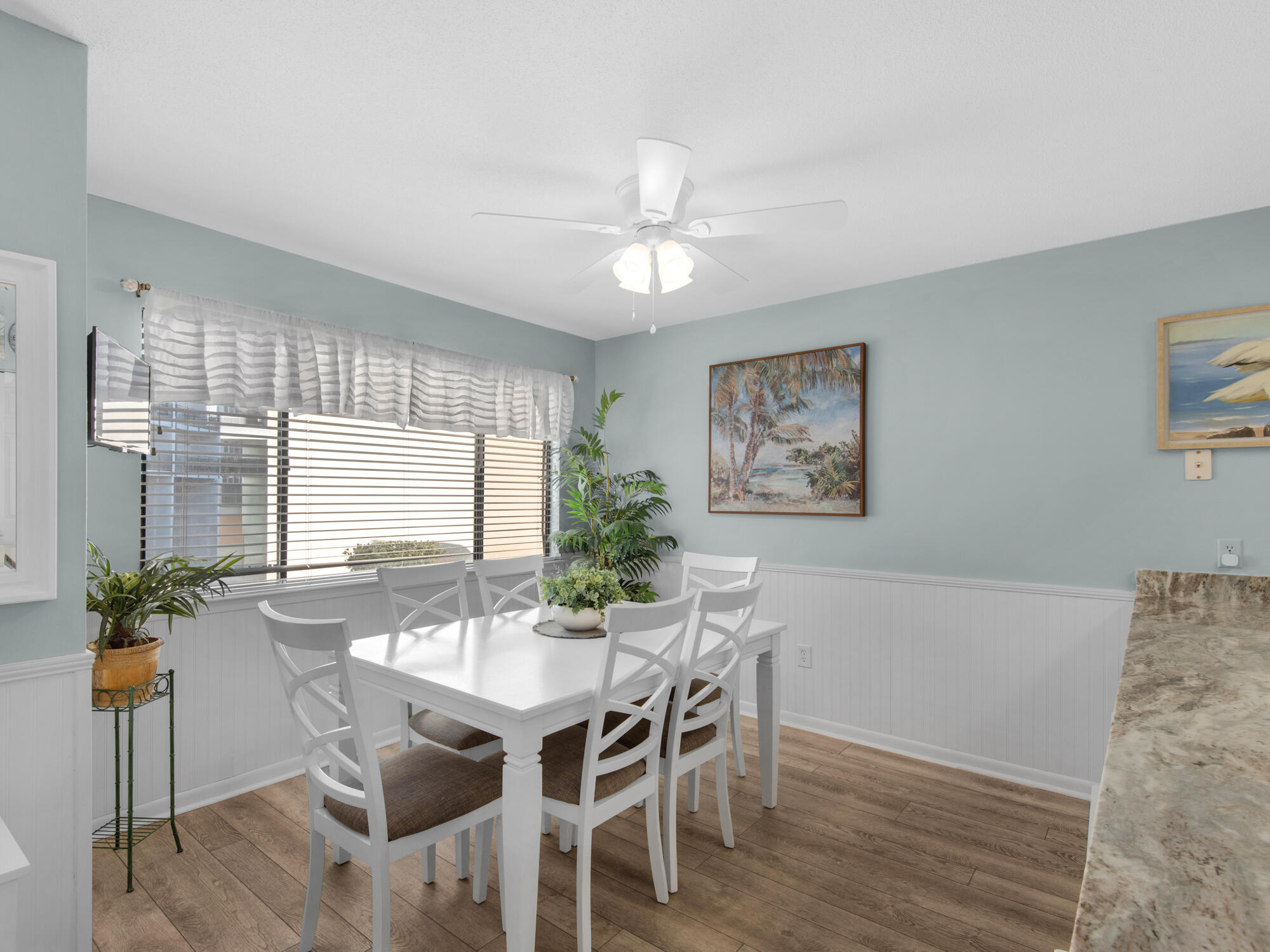 BLUE SURF T/H - Residential