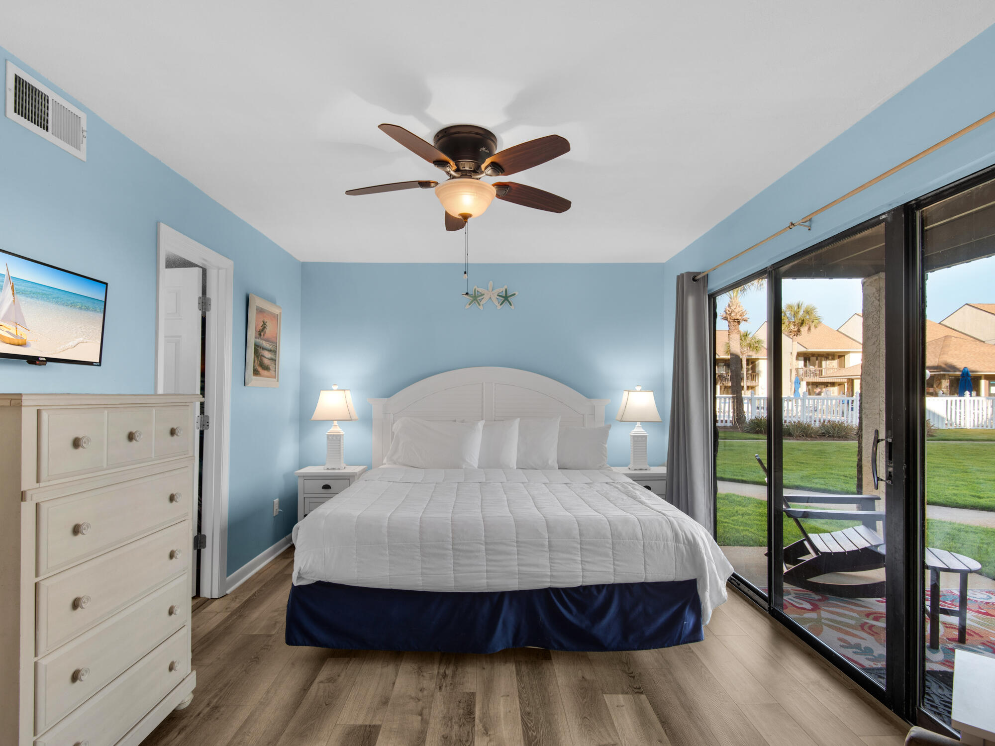 BLUE SURF T/H - Residential