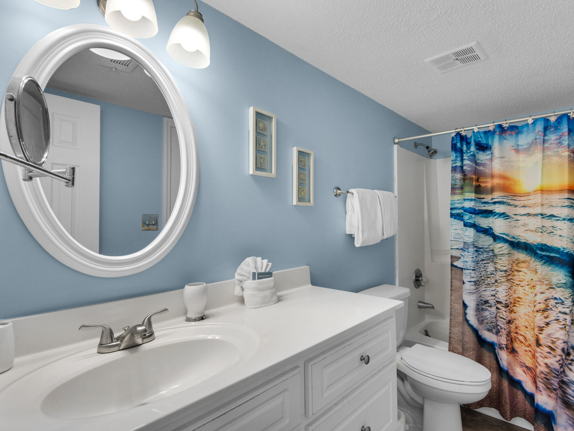 BLUE SURF T/H - Residential