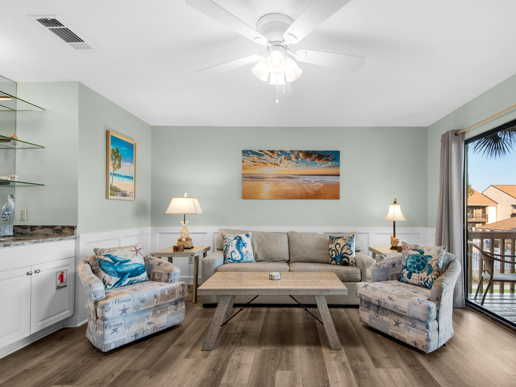 BLUE SURF T/H - Residential