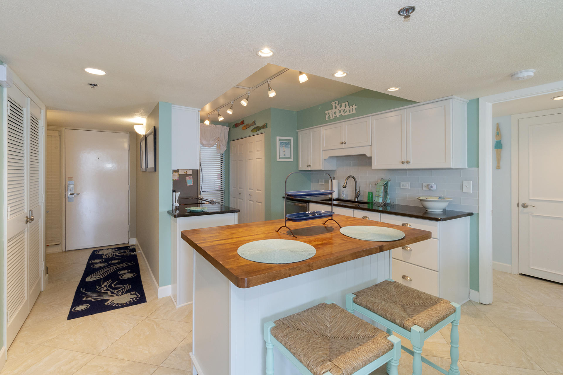 MAINSAIL CONDO PH 5 - Residential