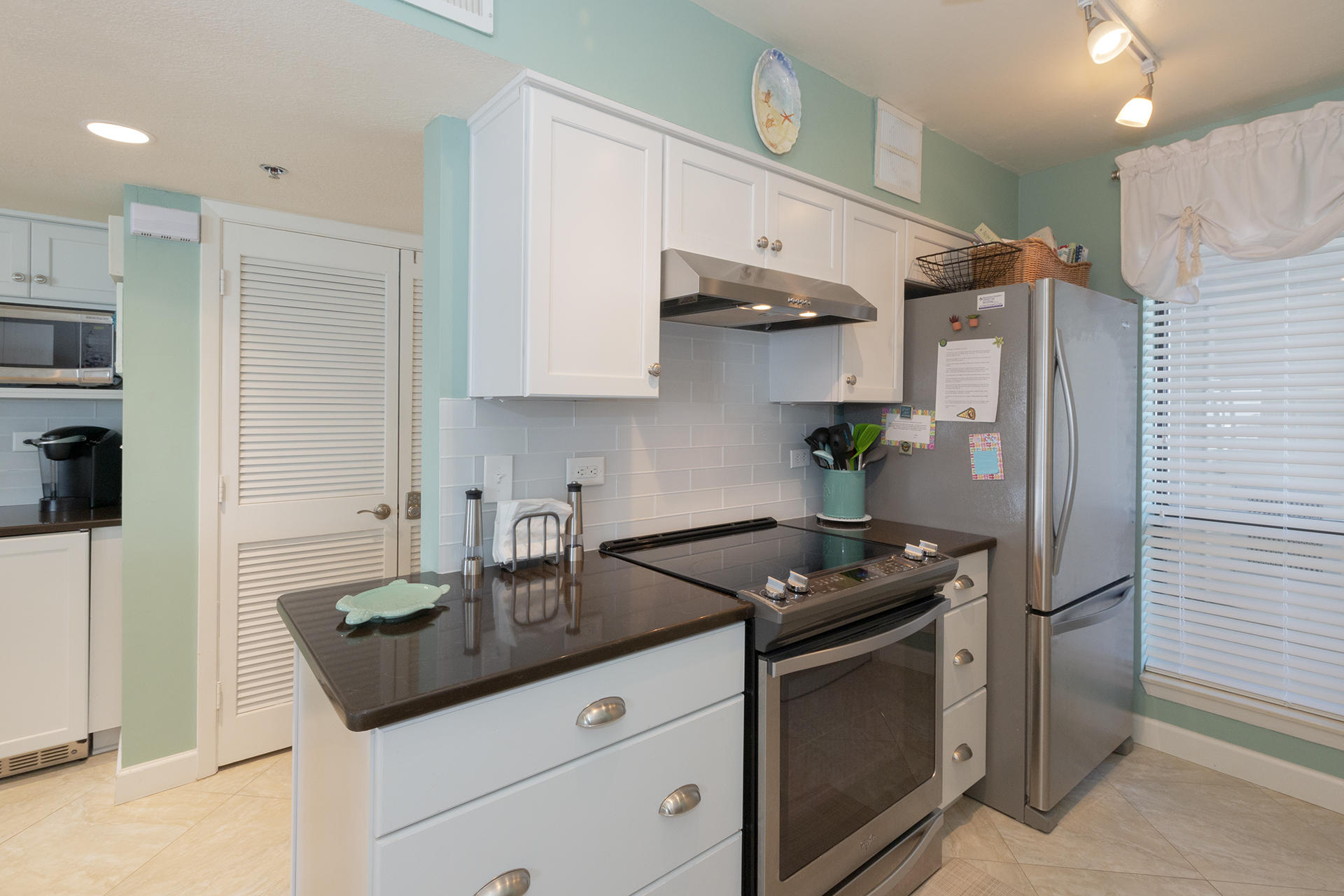 MAINSAIL CONDO PH 5 - Residential