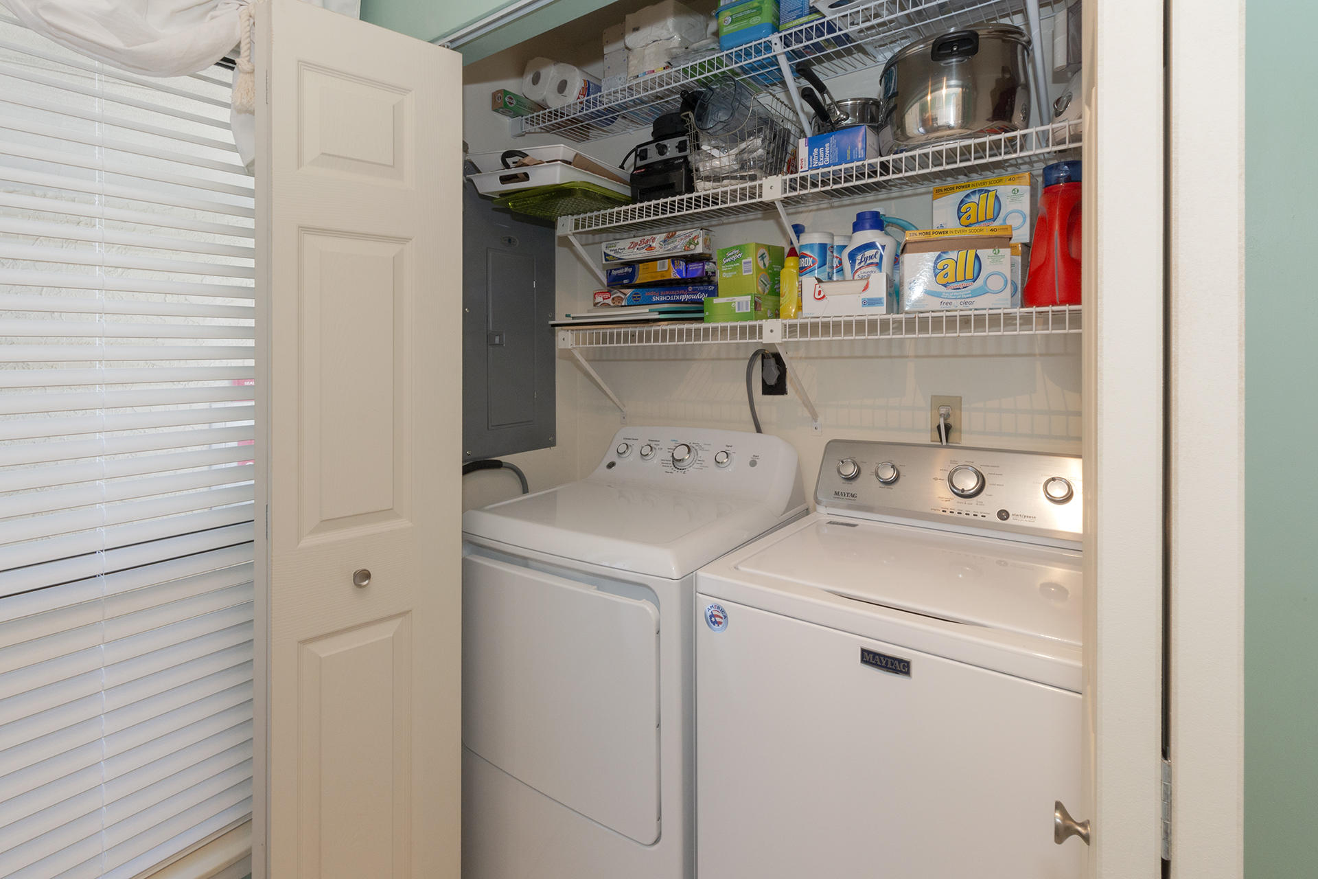 MAINSAIL CONDO PH 5 - Residential