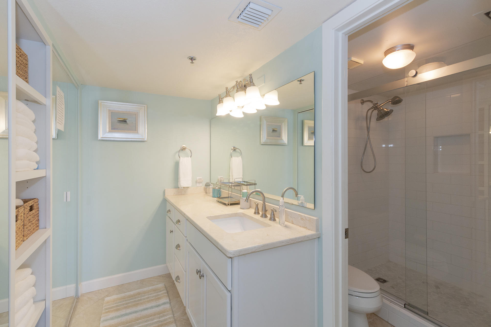 MAINSAIL CONDO PH 5 - Residential