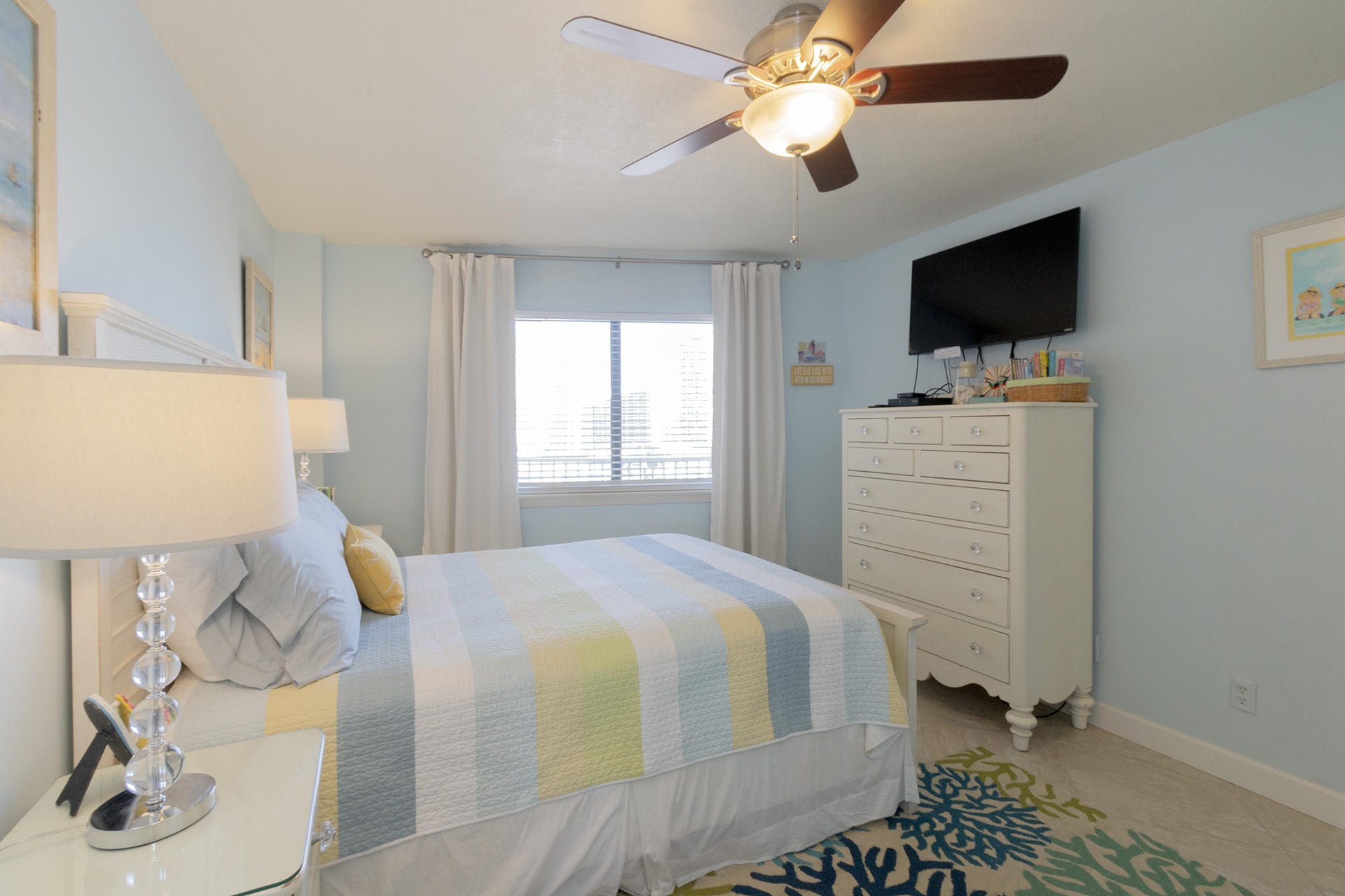 MAINSAIL CONDO PH 5 - Residential