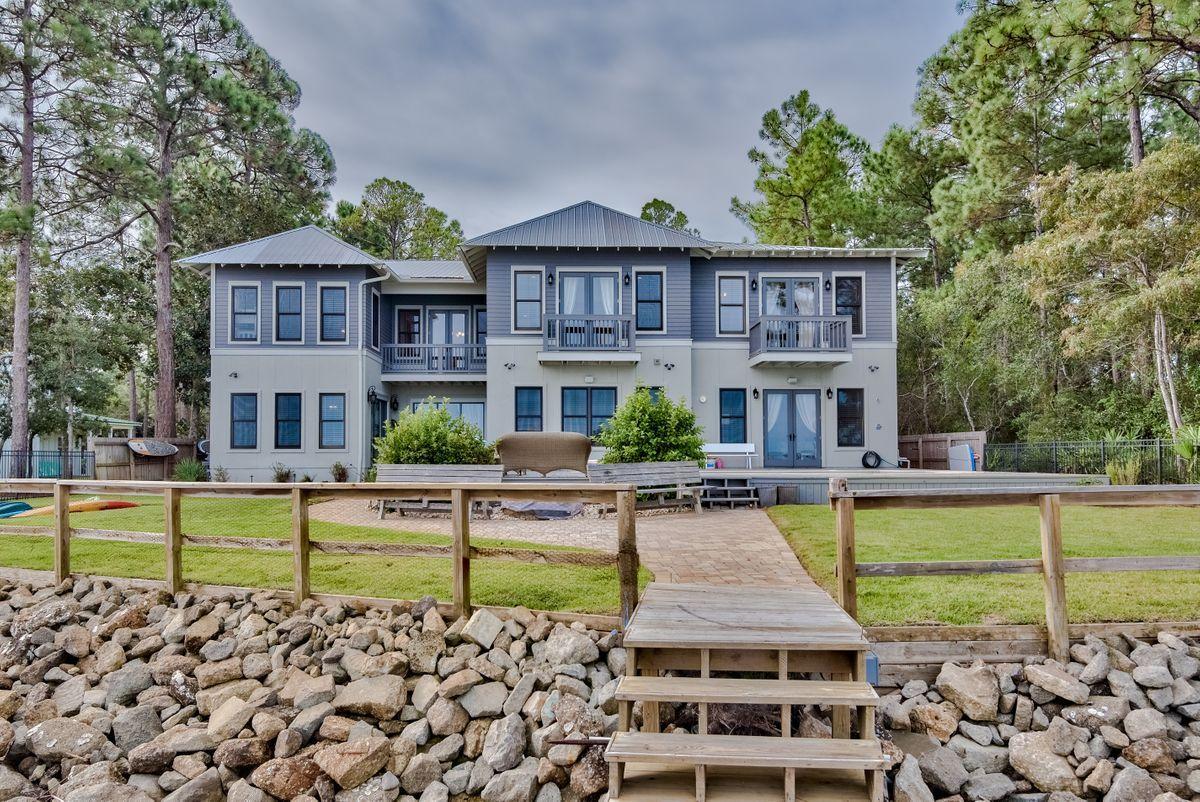 BAY PINE SHORES - Residential