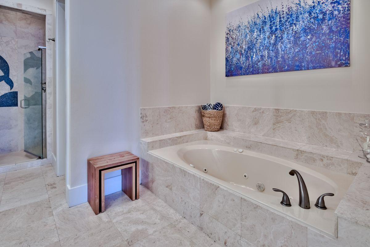 BAY PINE SHORES - Residential