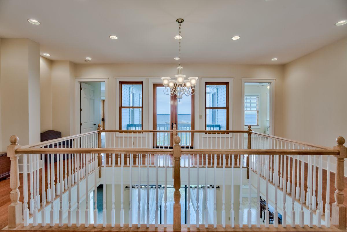 BAY PINE SHORES - Residential