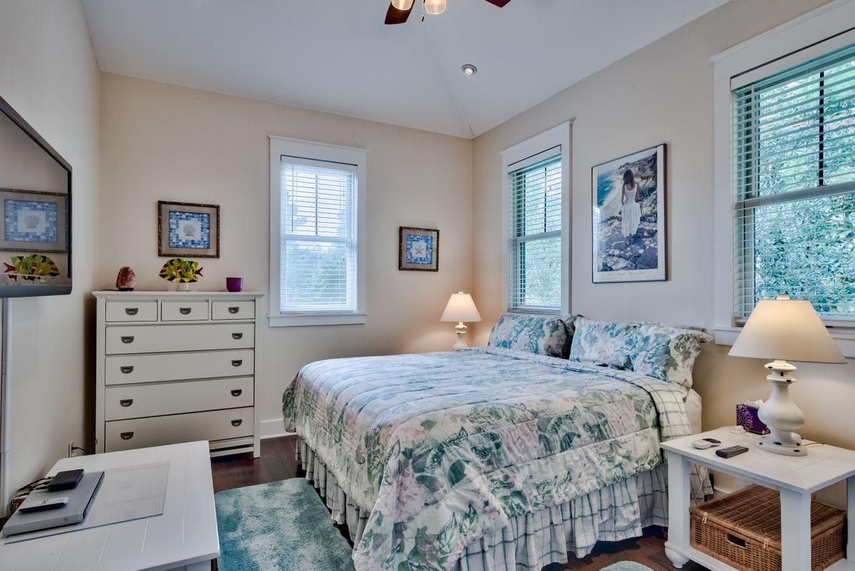 BAY PINE SHORES - Residential