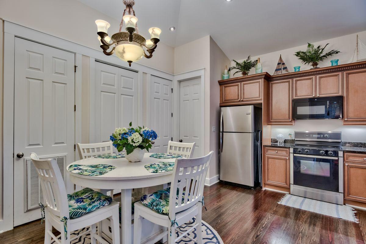 BAY PINE SHORES - Residential