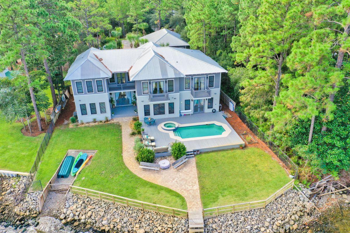 BAY PINE SHORES - Residential