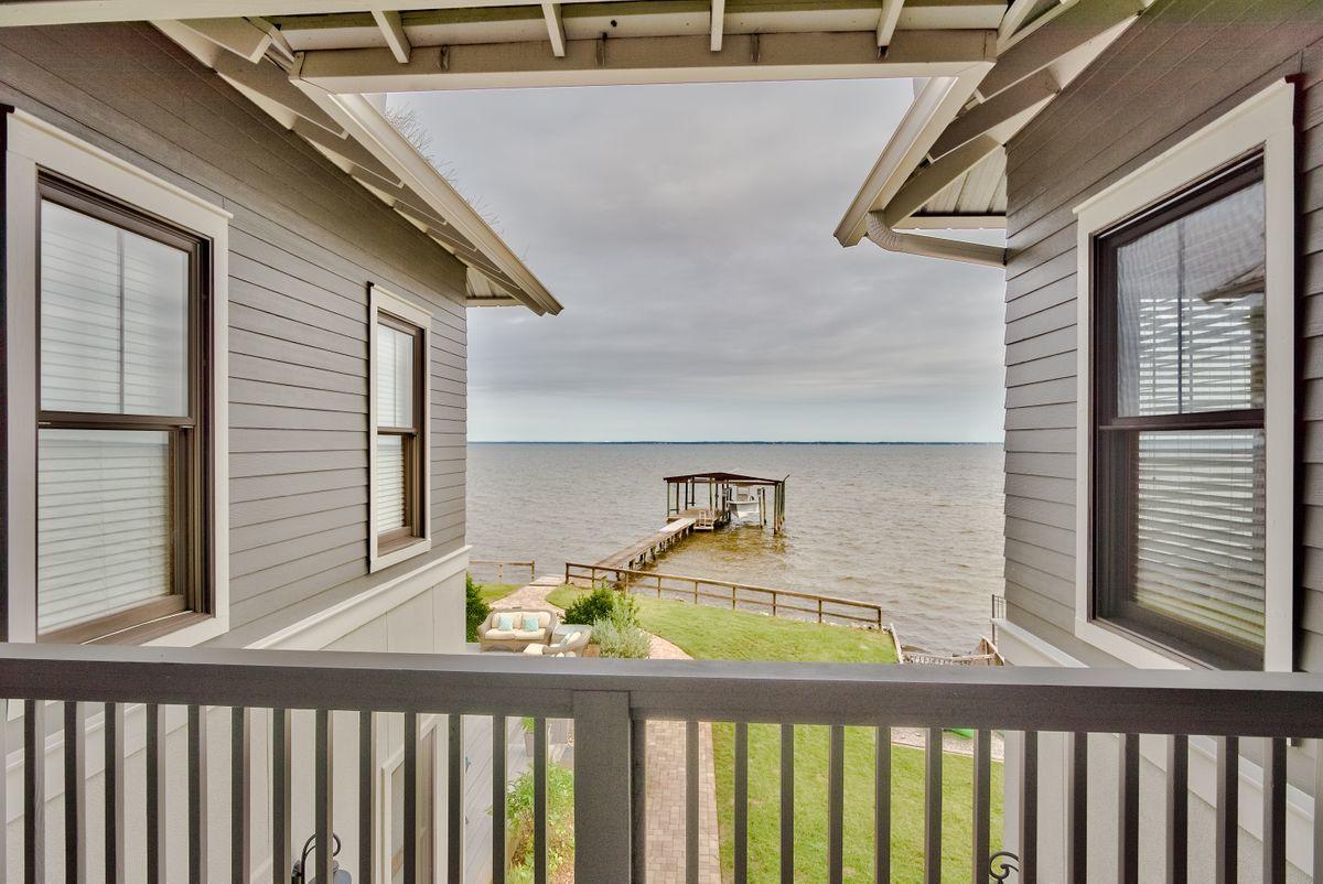 BAY PINE SHORES - Residential