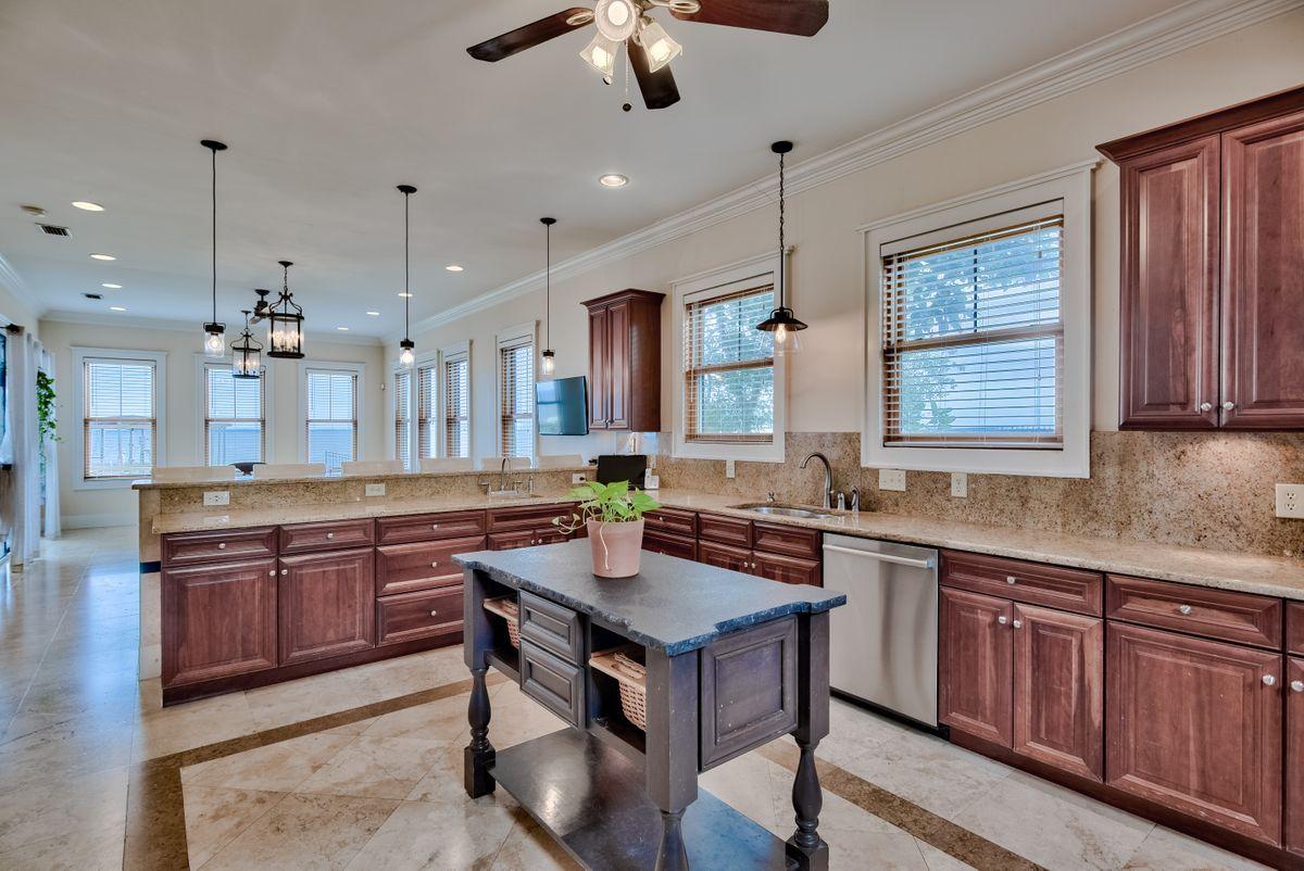 BAY PINE SHORES - Residential