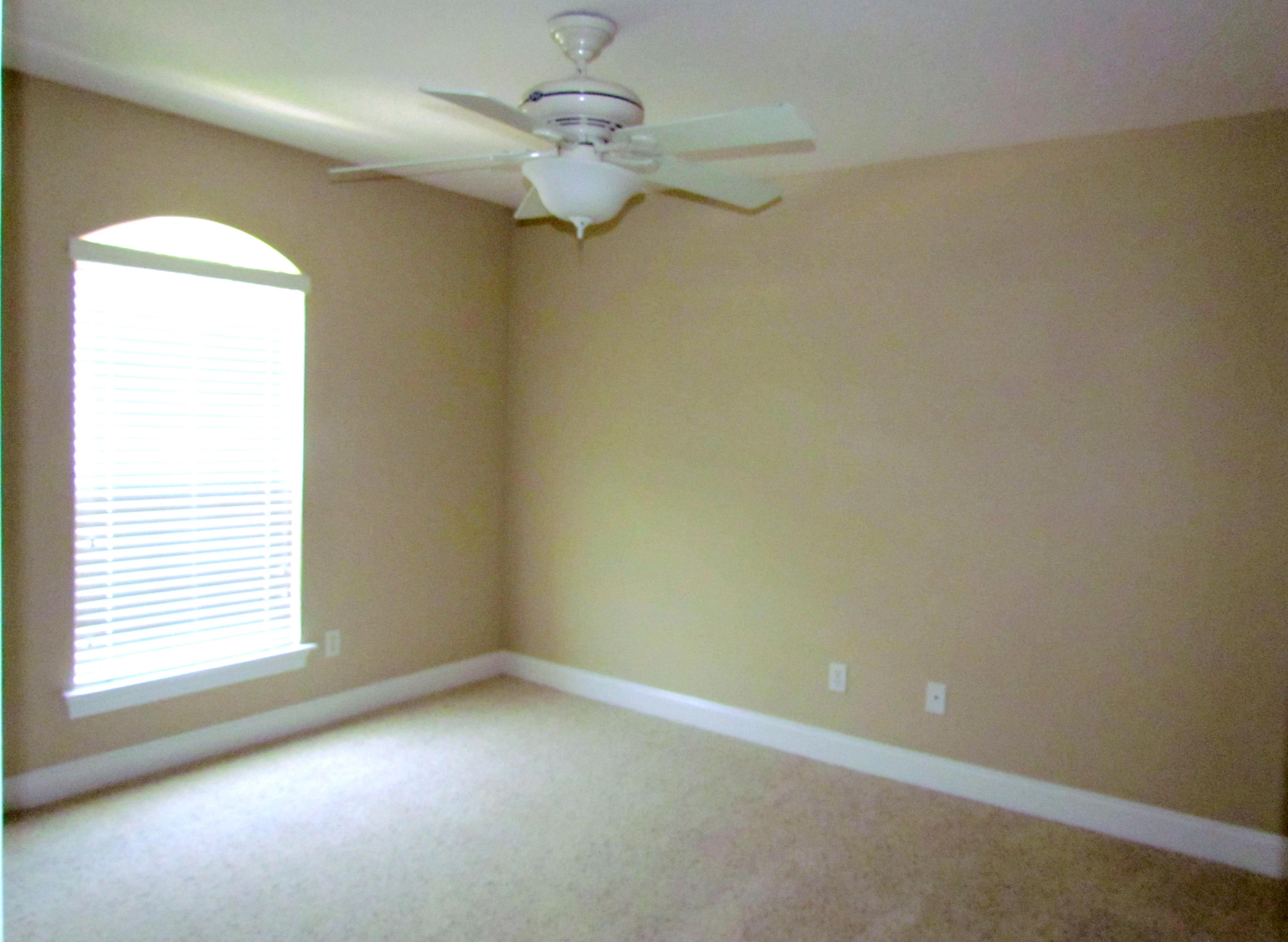 ROCKYWOOD PH 3 - Residential Lease