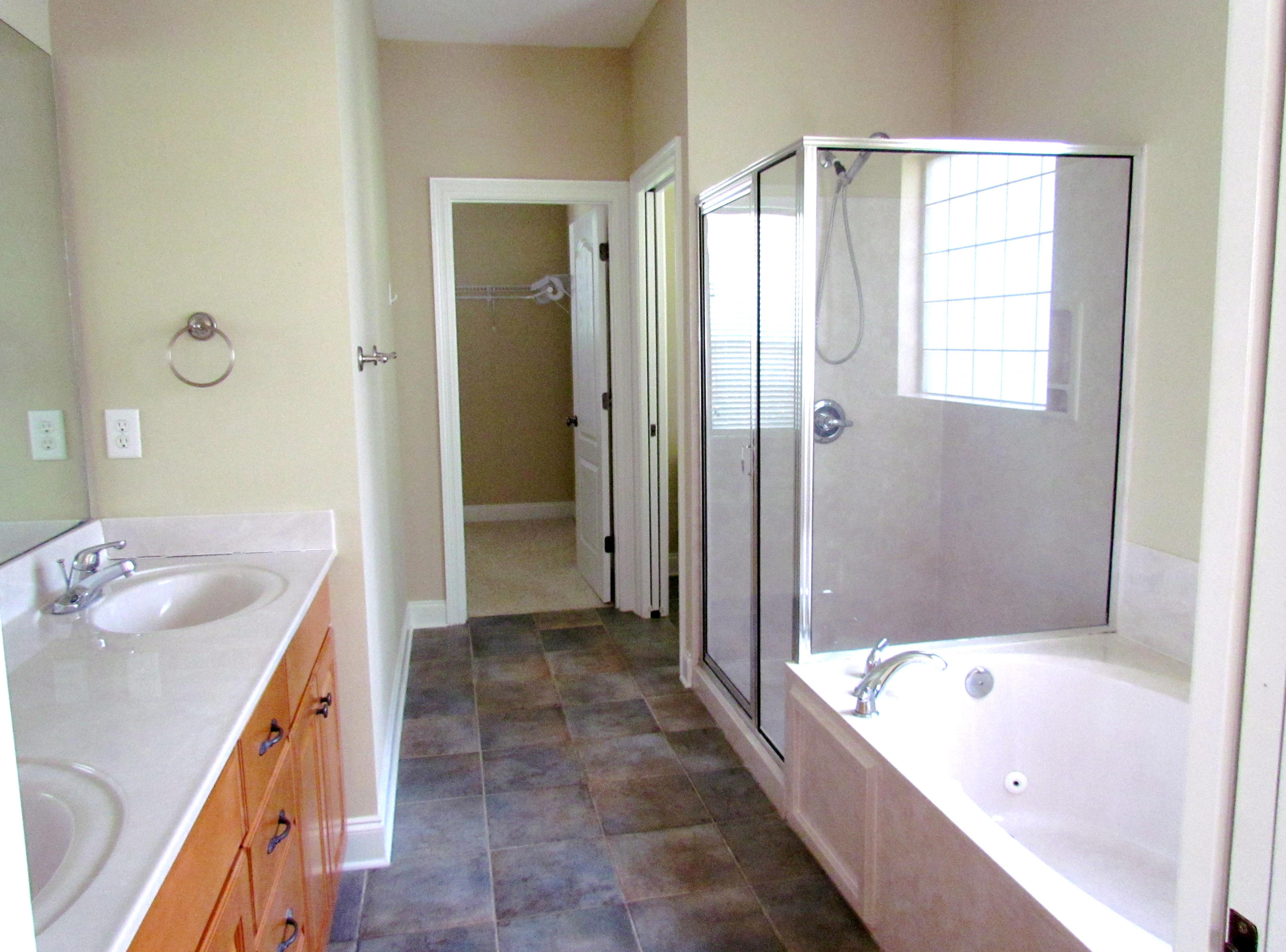 ROCKYWOOD PH 3 - Residential Lease