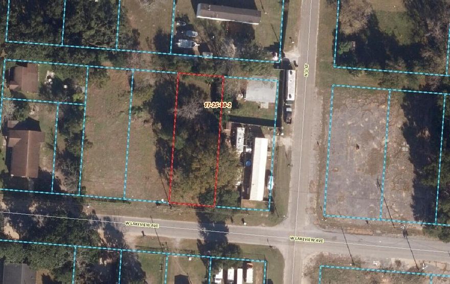 .1592  acre residential lot zoned HC/LI According to GIS map not in Flood Zone (X) , no wetlands, see photos for other pertinent information . ECUA has water, sanitation, and public sewer at lot. tap in fee is due. THERE ARE 3 LOTS side by side (mls # 991590 and #991592) available and listed separate