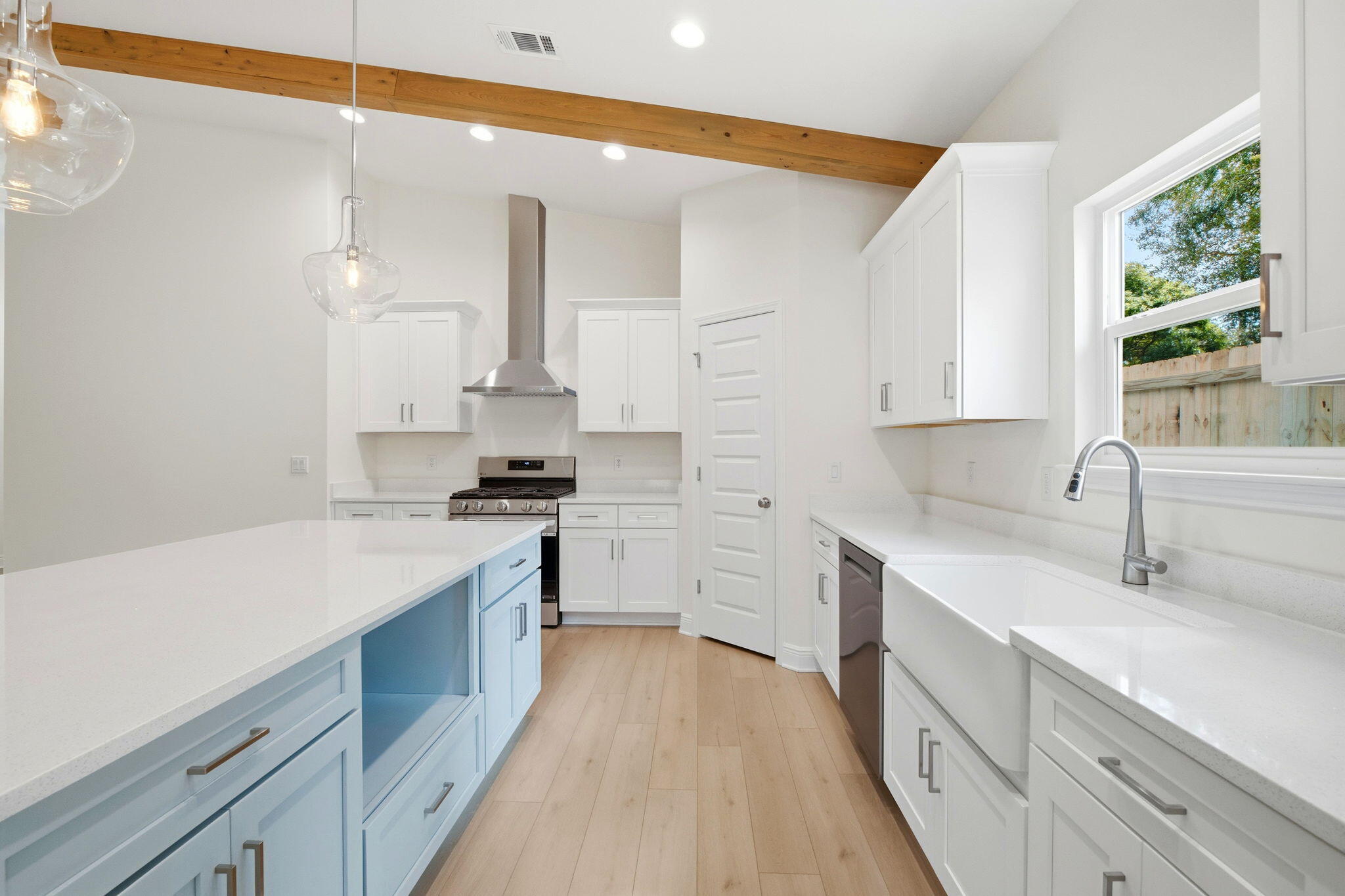 NAVARRE S/D 1ST ADDN - Residential