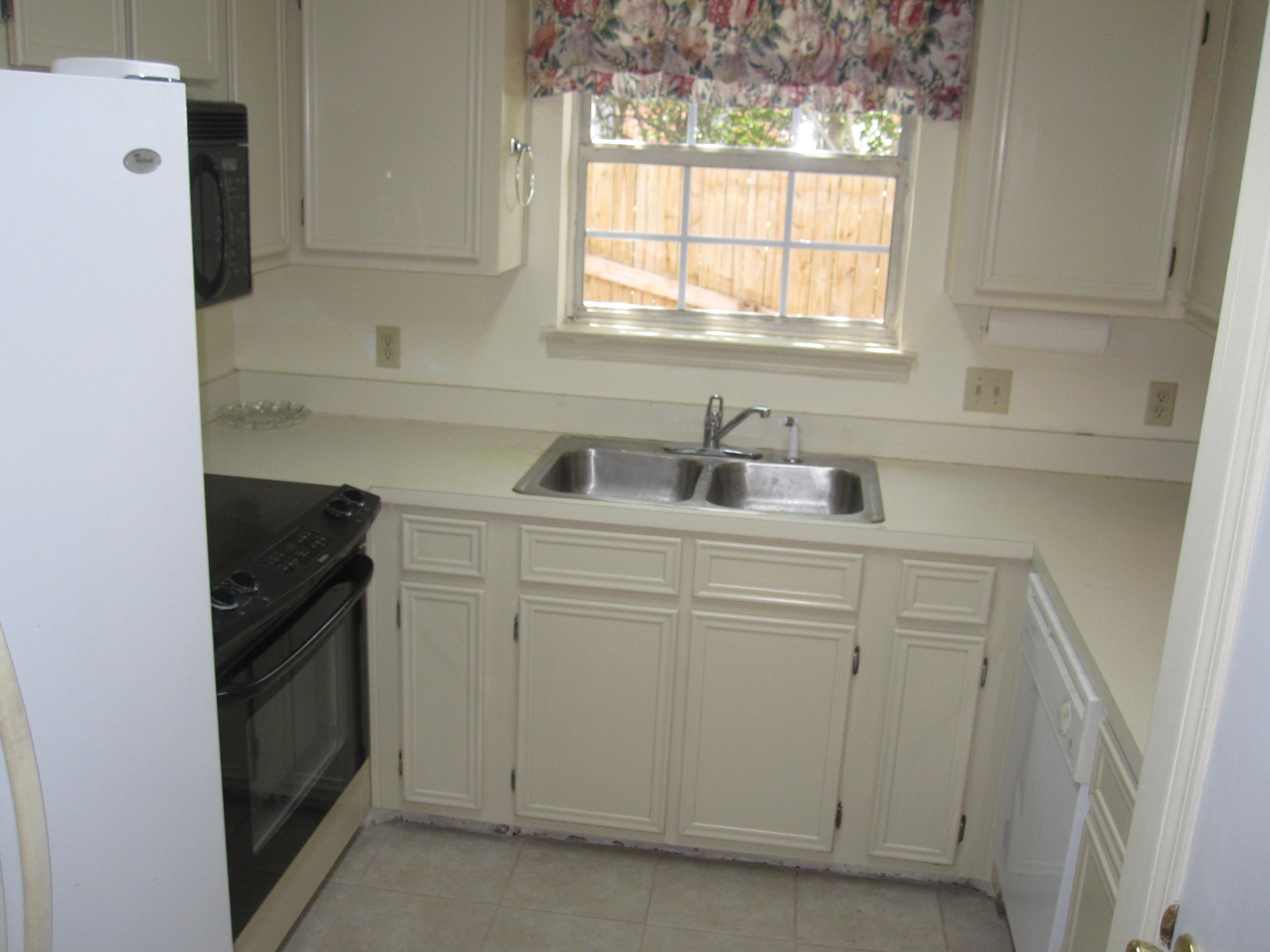 FOREST BREEZE - Residential Lease