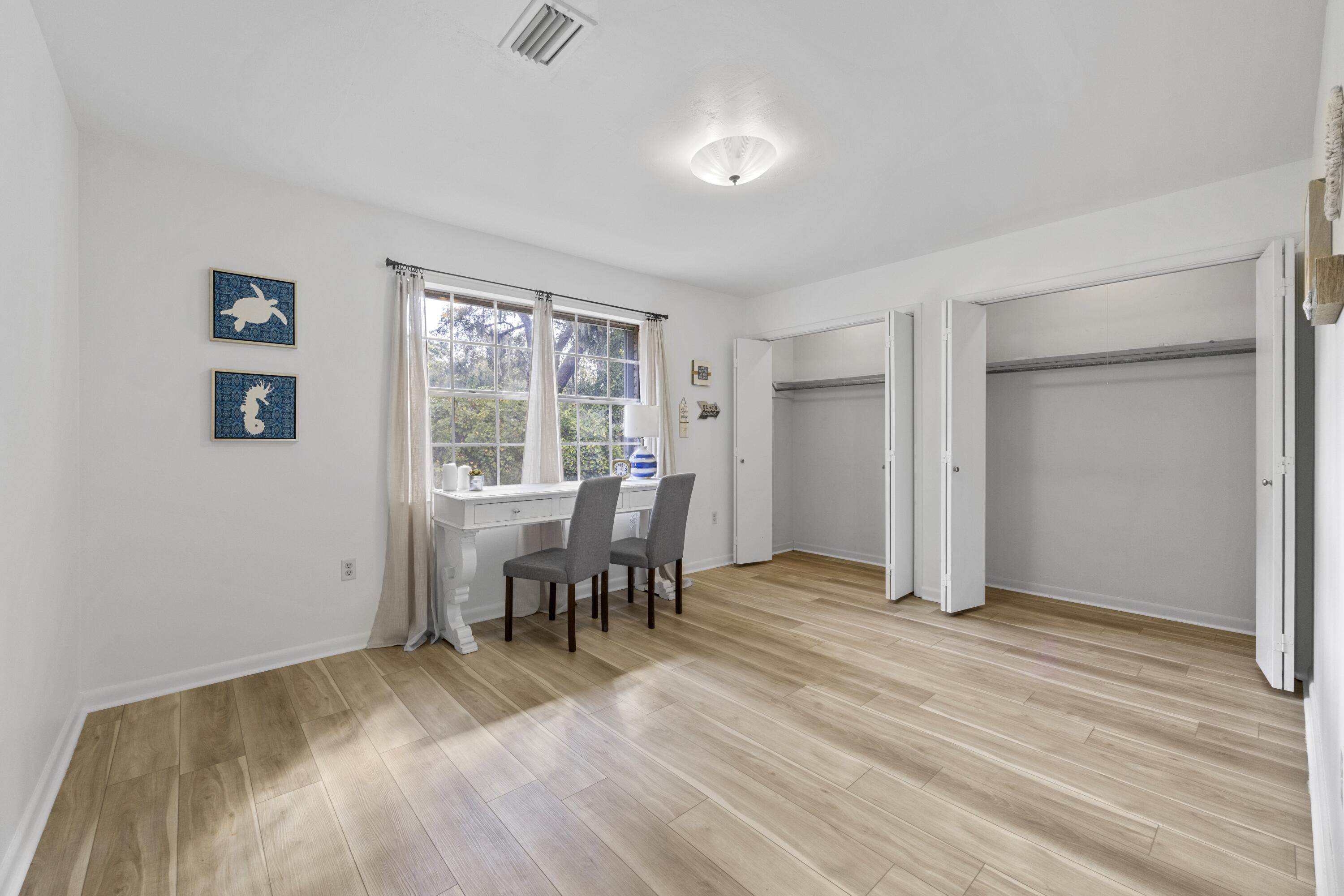 OVERBROOK - Residential