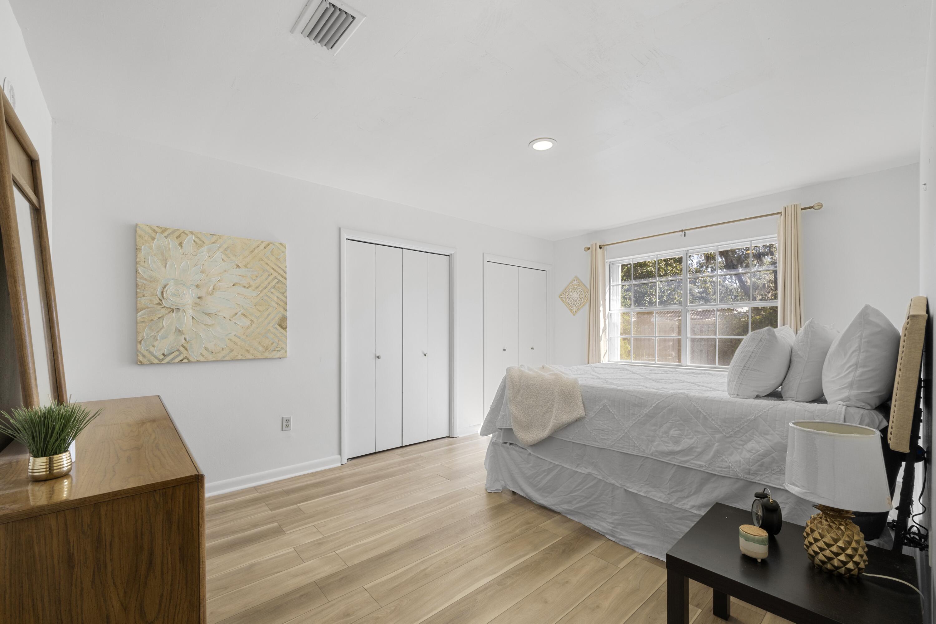 OVERBROOK - Residential