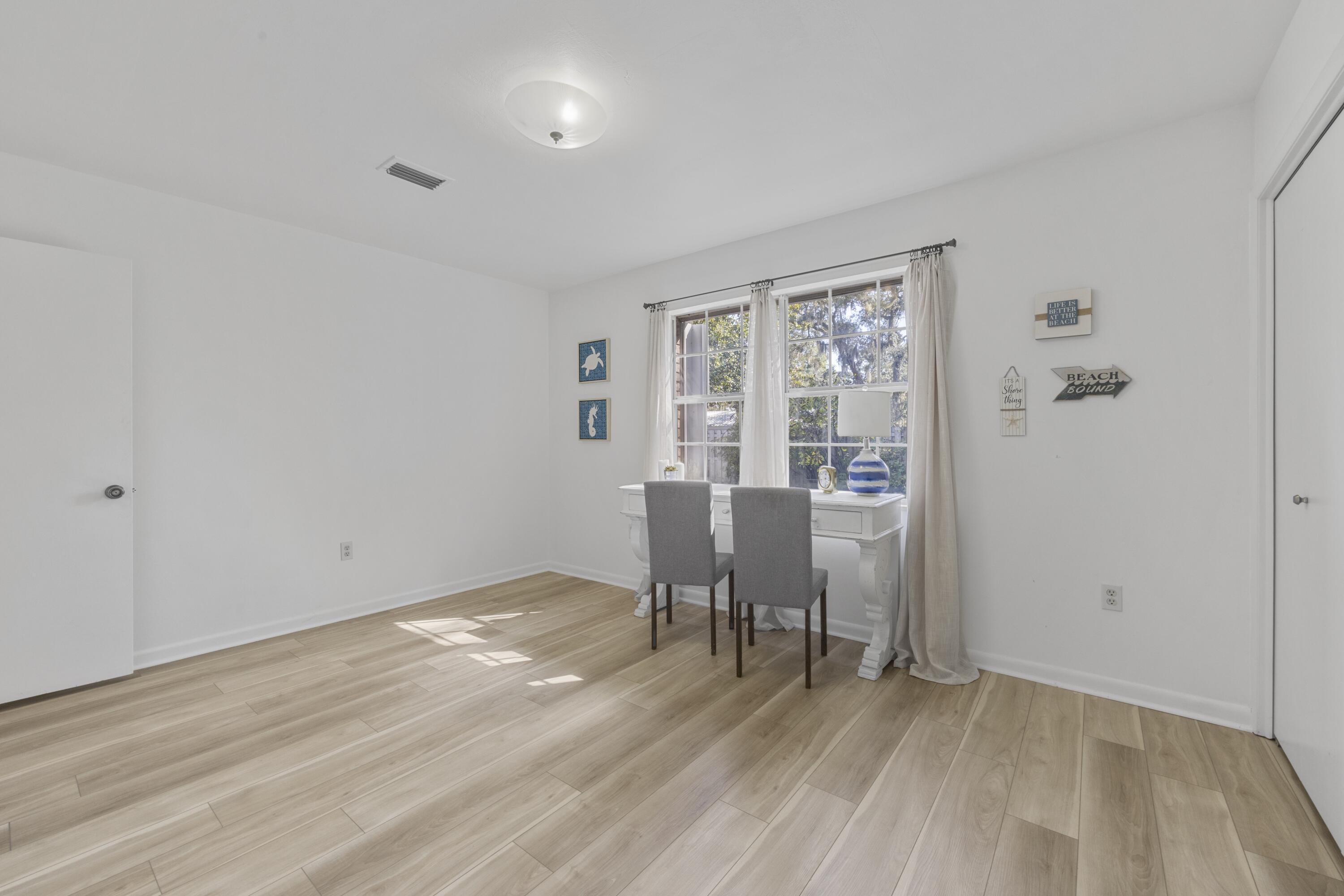 OVERBROOK - Residential
