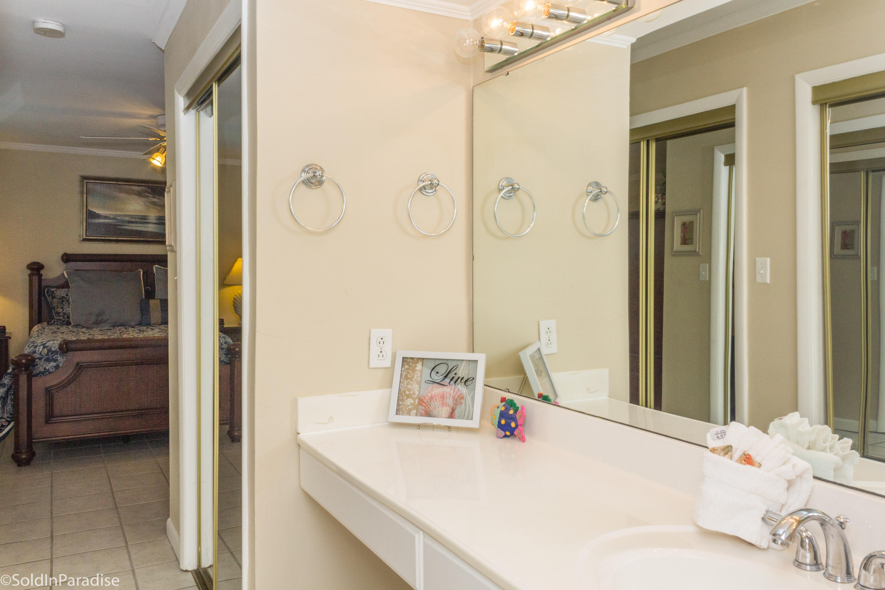 SEASCAPE CONDO GARDEN VILLA - Residential