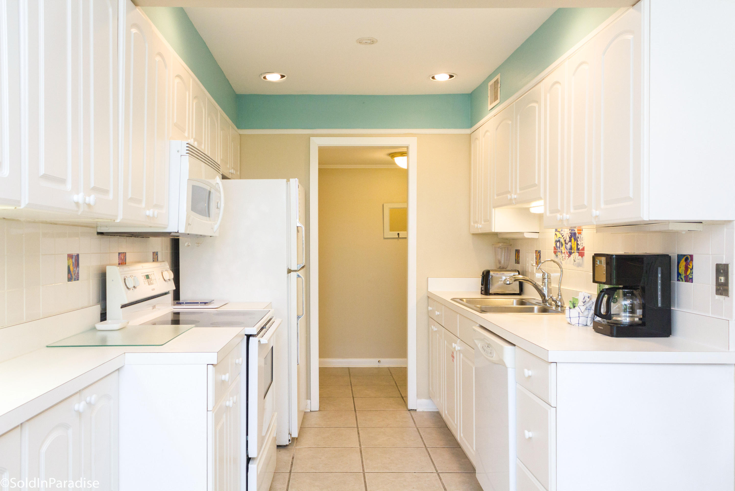 SEASCAPE CONDO GARDEN VILLA - Residential