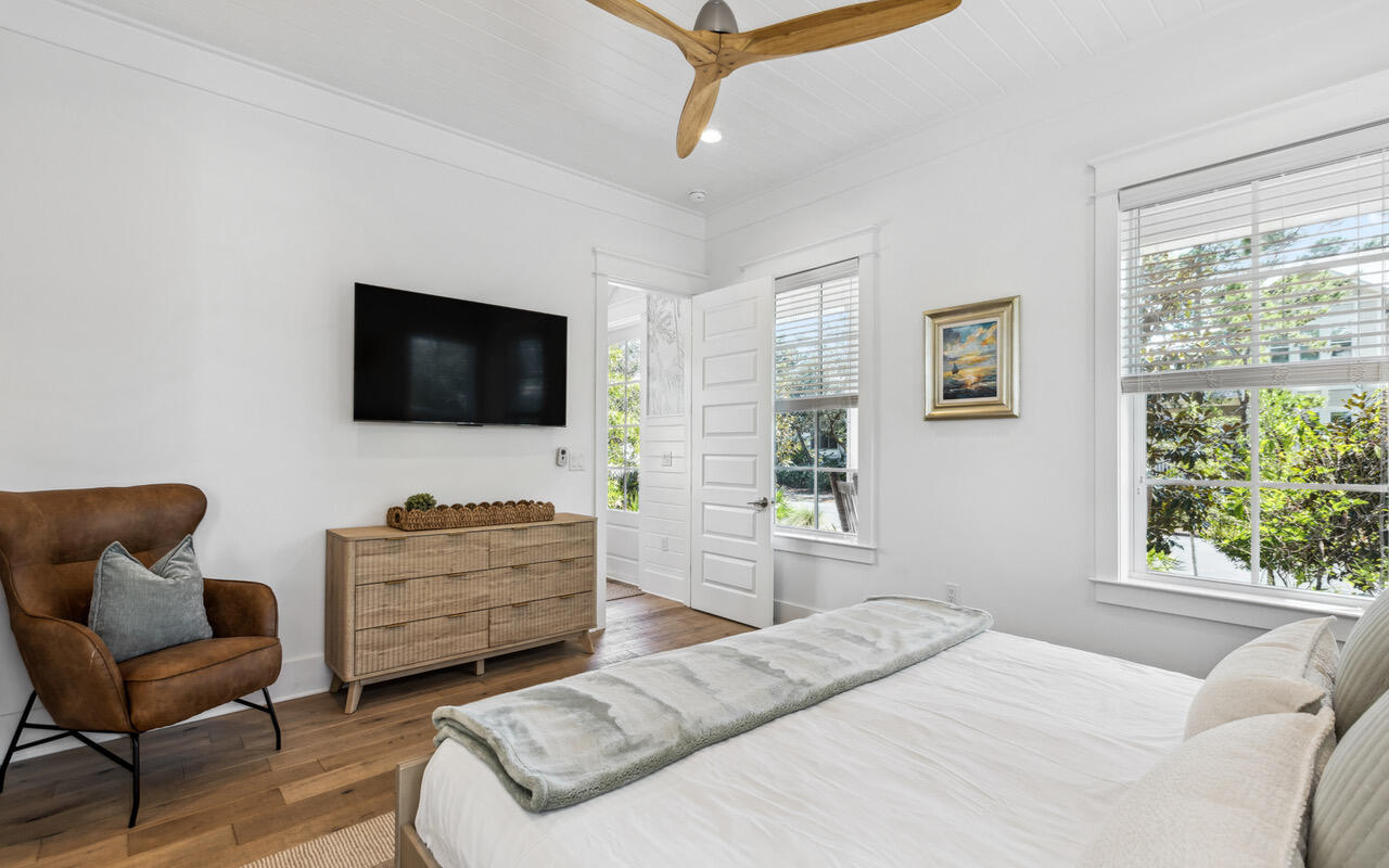 LAKESIDE AT BLUE MOUNTAIN BEACH - Residential