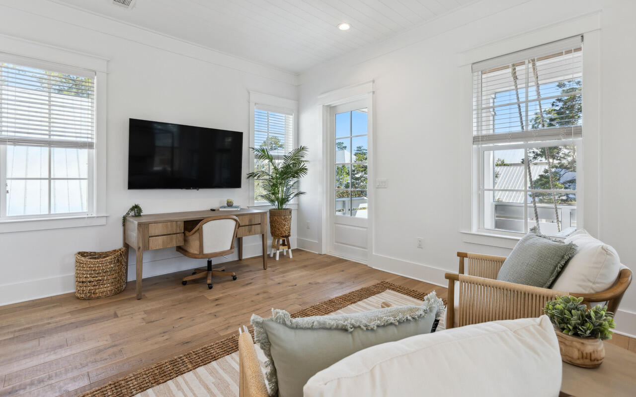 LAKESIDE AT BLUE MOUNTAIN BEACH - Residential