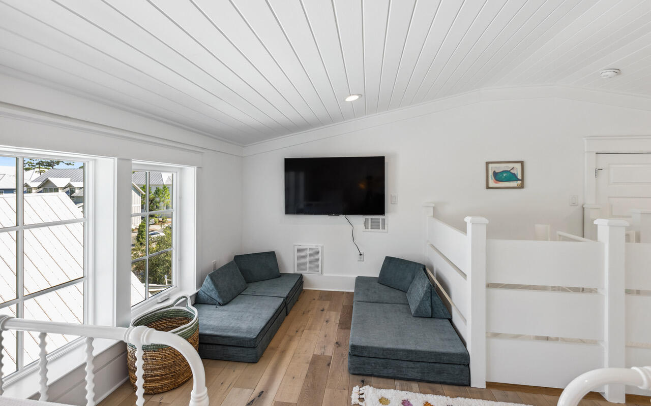 LAKESIDE AT BLUE MOUNTAIN BEACH - Residential