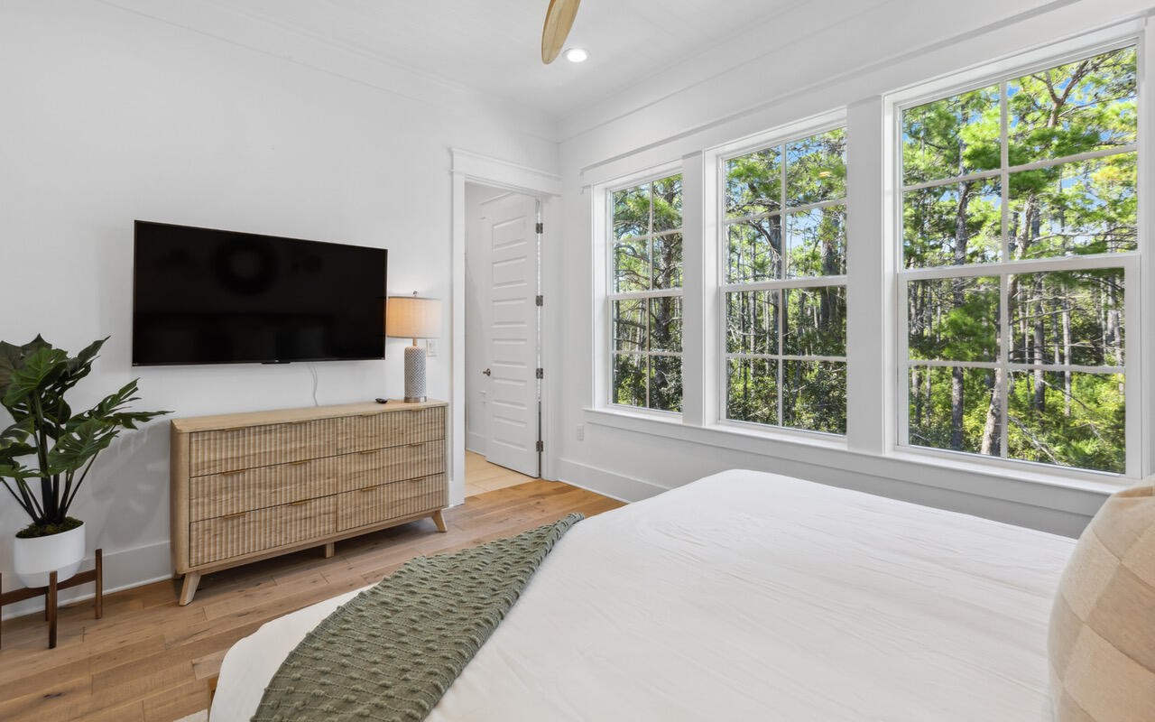 LAKESIDE AT BLUE MOUNTAIN BEACH - Residential