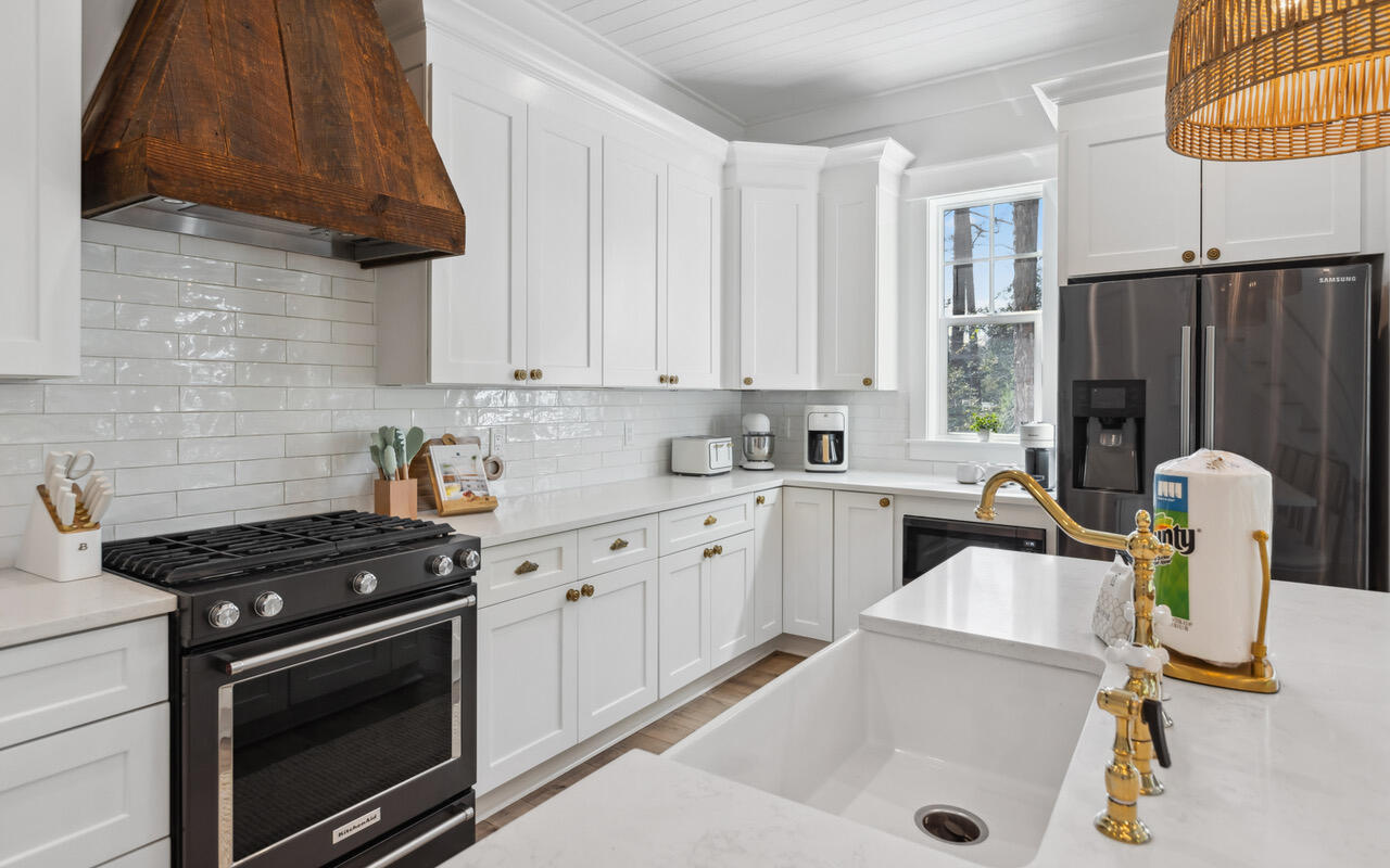 LAKESIDE AT BLUE MOUNTAIN BEACH - Residential