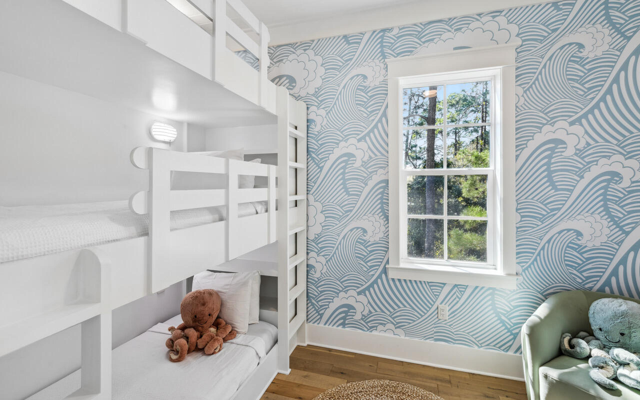 LAKESIDE AT BLUE MOUNTAIN BEACH - Residential