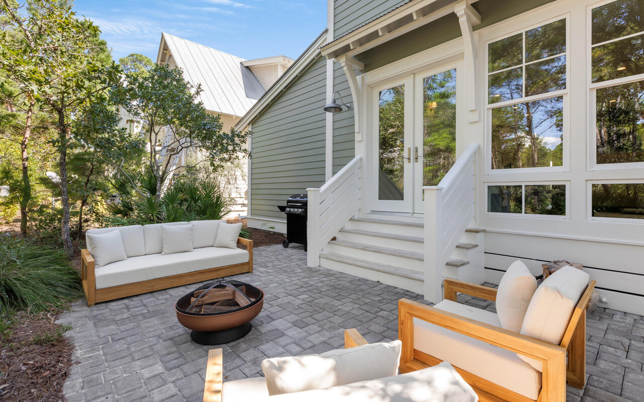 LAKESIDE AT BLUE MOUNTAIN BEACH - Residential