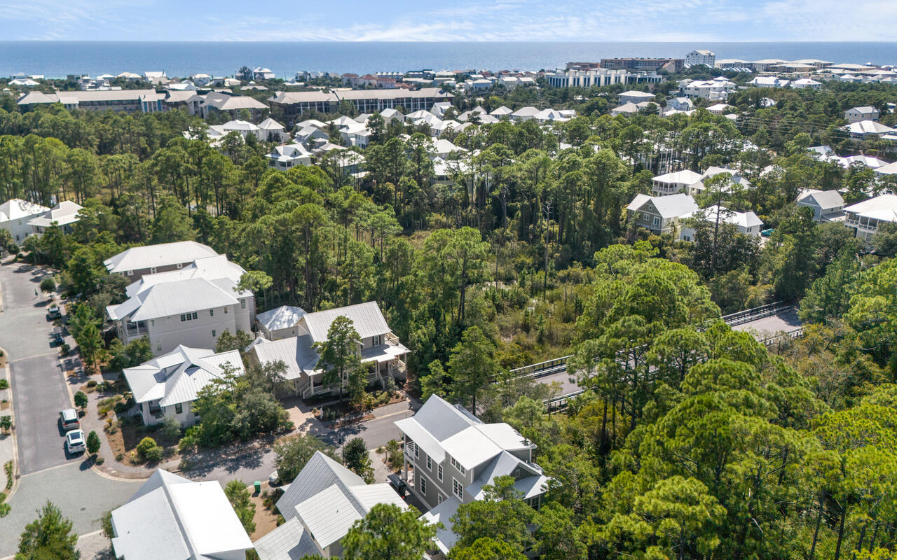 LAKESIDE AT BLUE MOUNTAIN BEACH - Residential