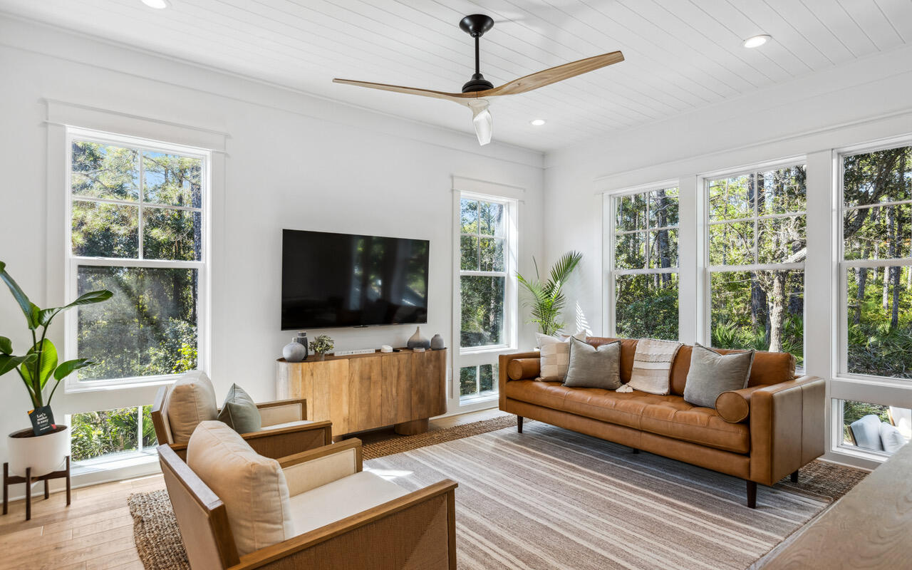 LAKESIDE AT BLUE MOUNTAIN BEACH - Residential