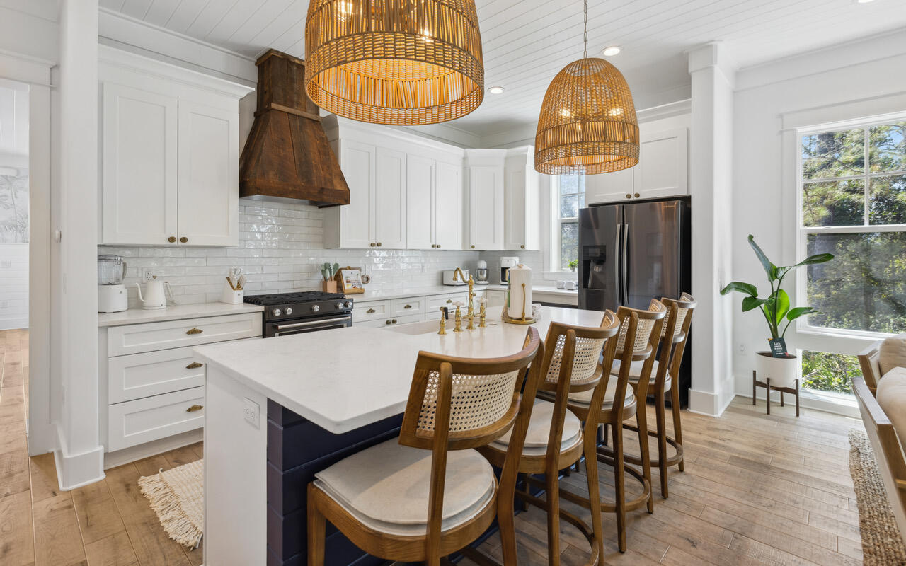 LAKESIDE AT BLUE MOUNTAIN BEACH - Residential