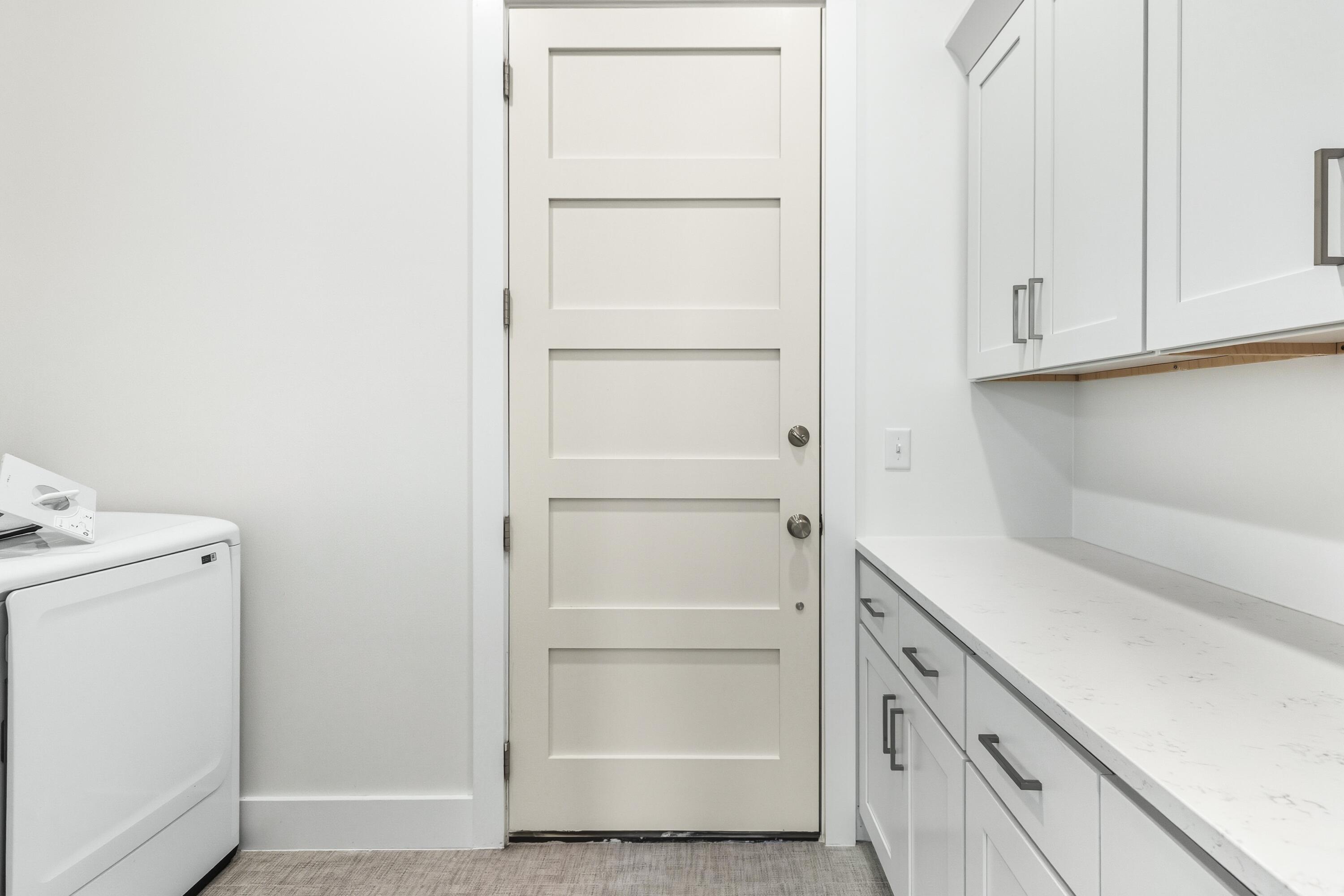 219 Loral Rd - Residential