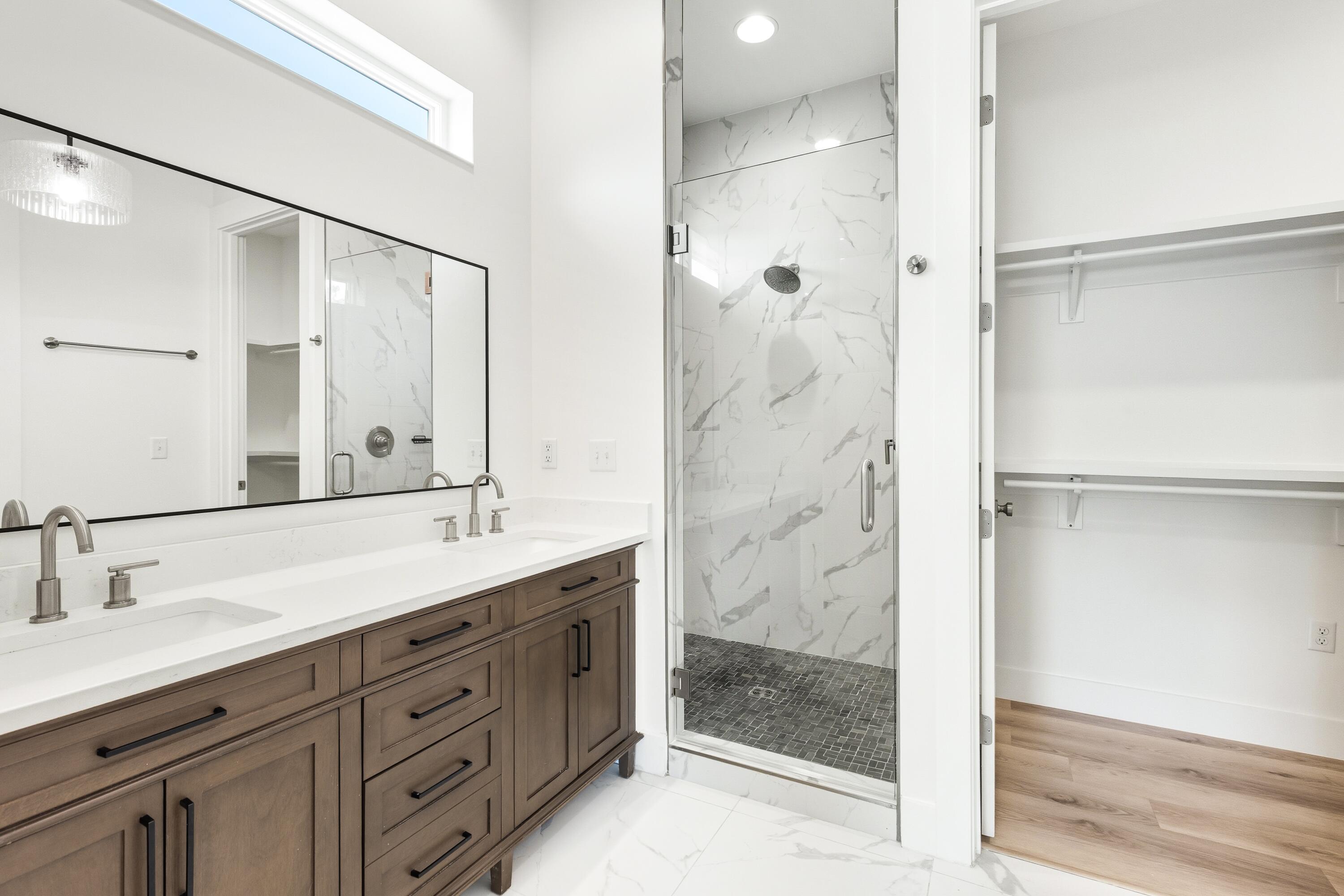 219 Loral Rd - Residential
