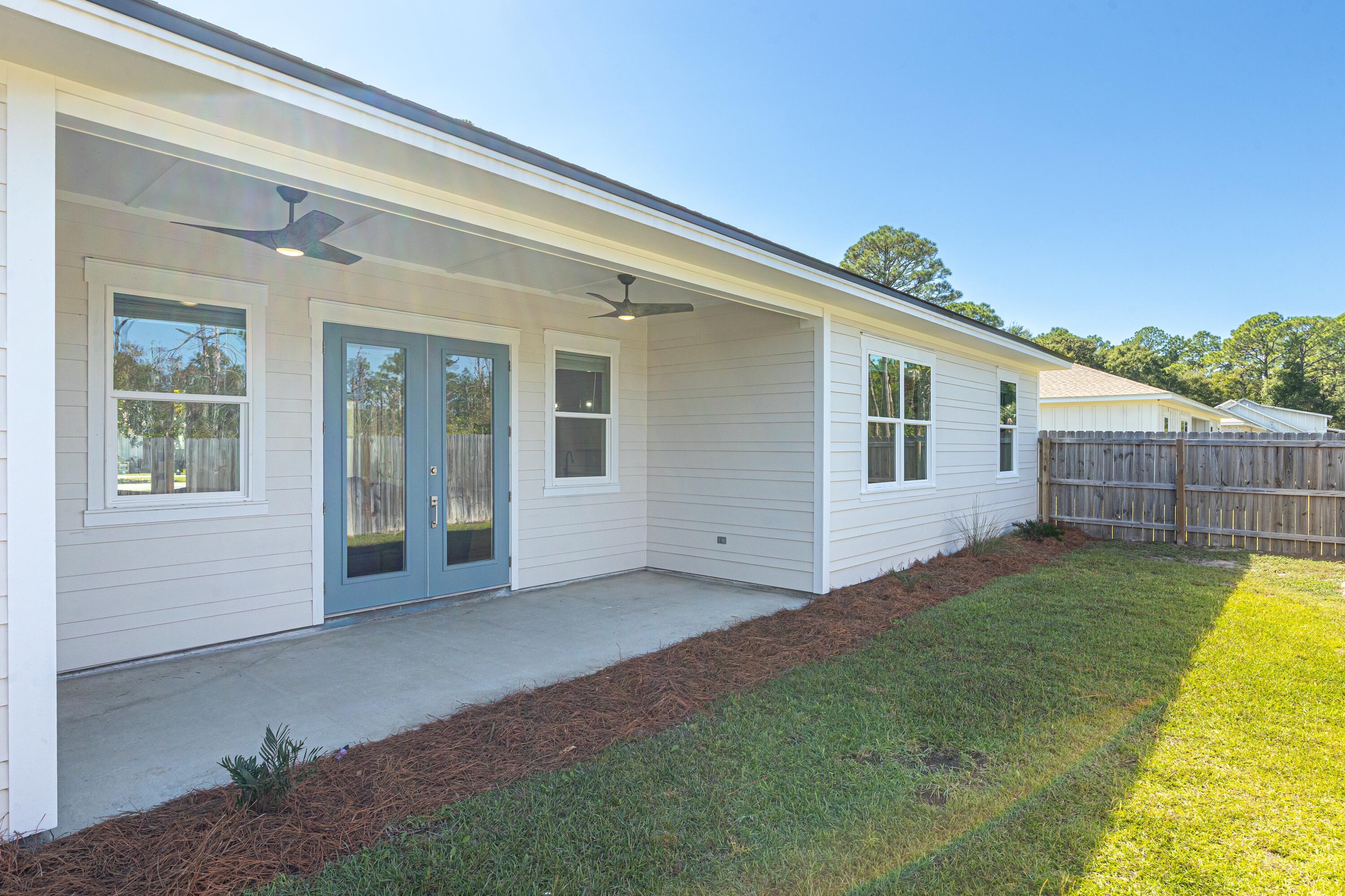 219 Loral Rd - Residential