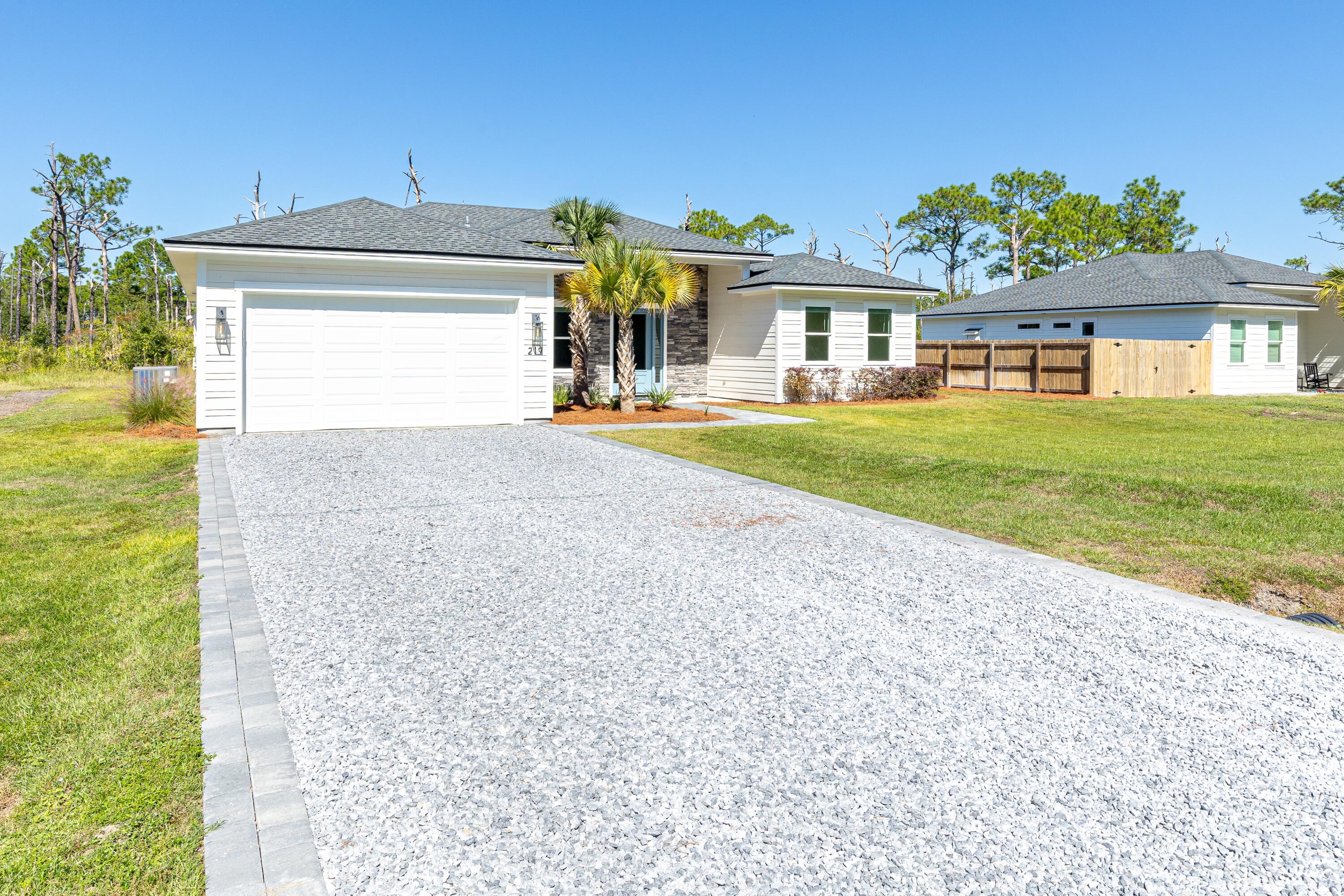 219 Loral Rd - Residential