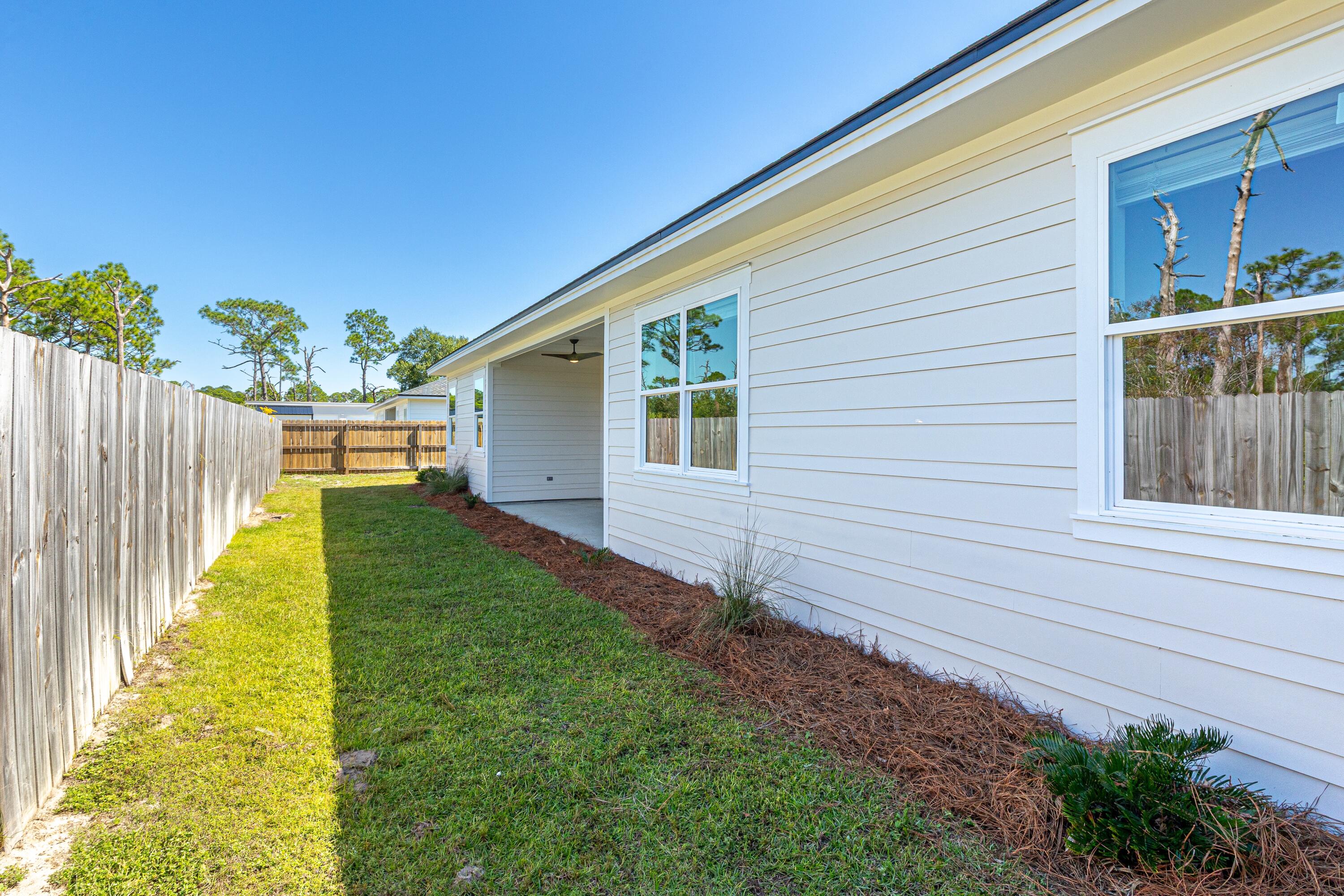 219 Loral Rd - Residential