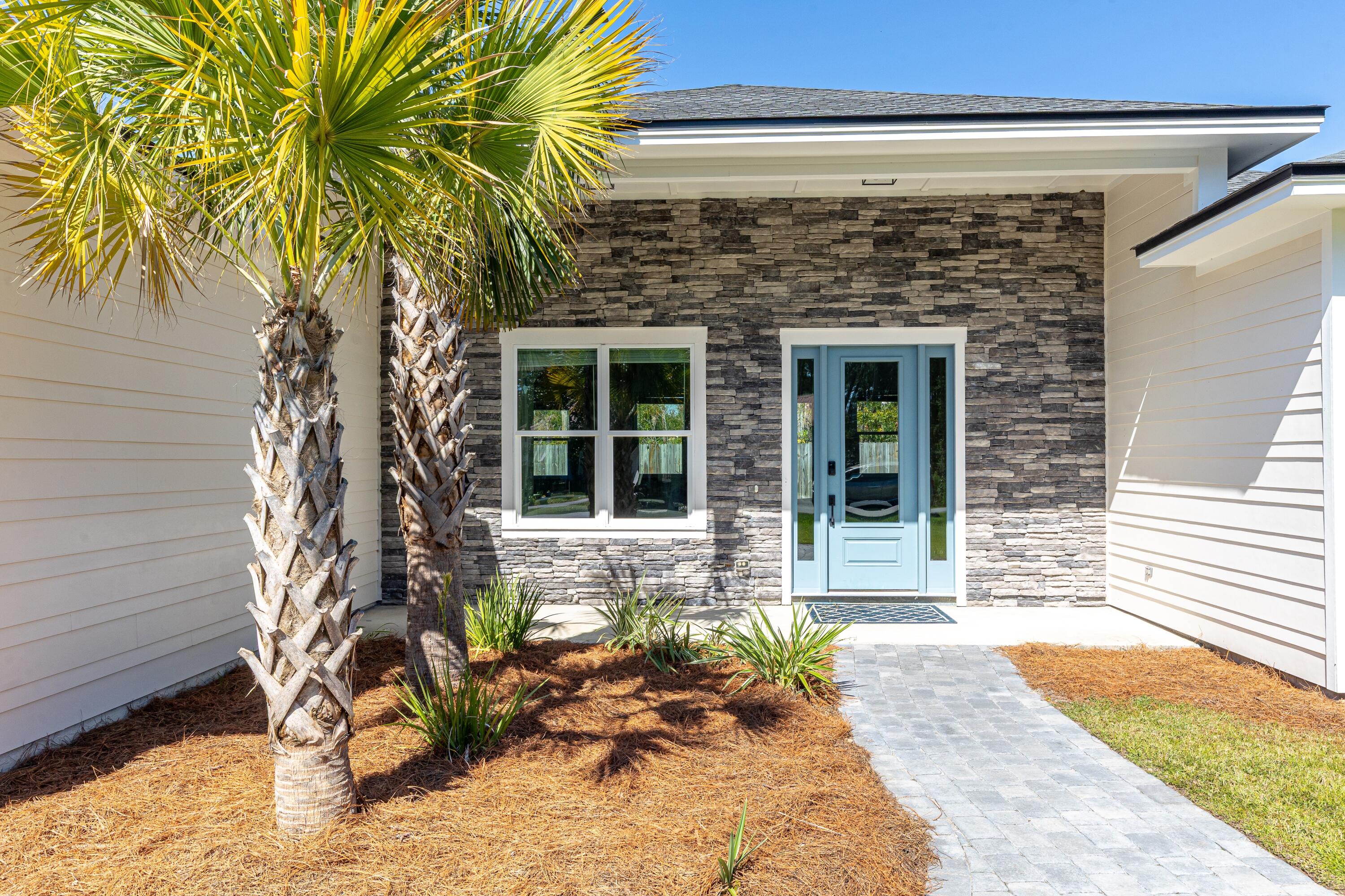 219 Loral Rd - Residential