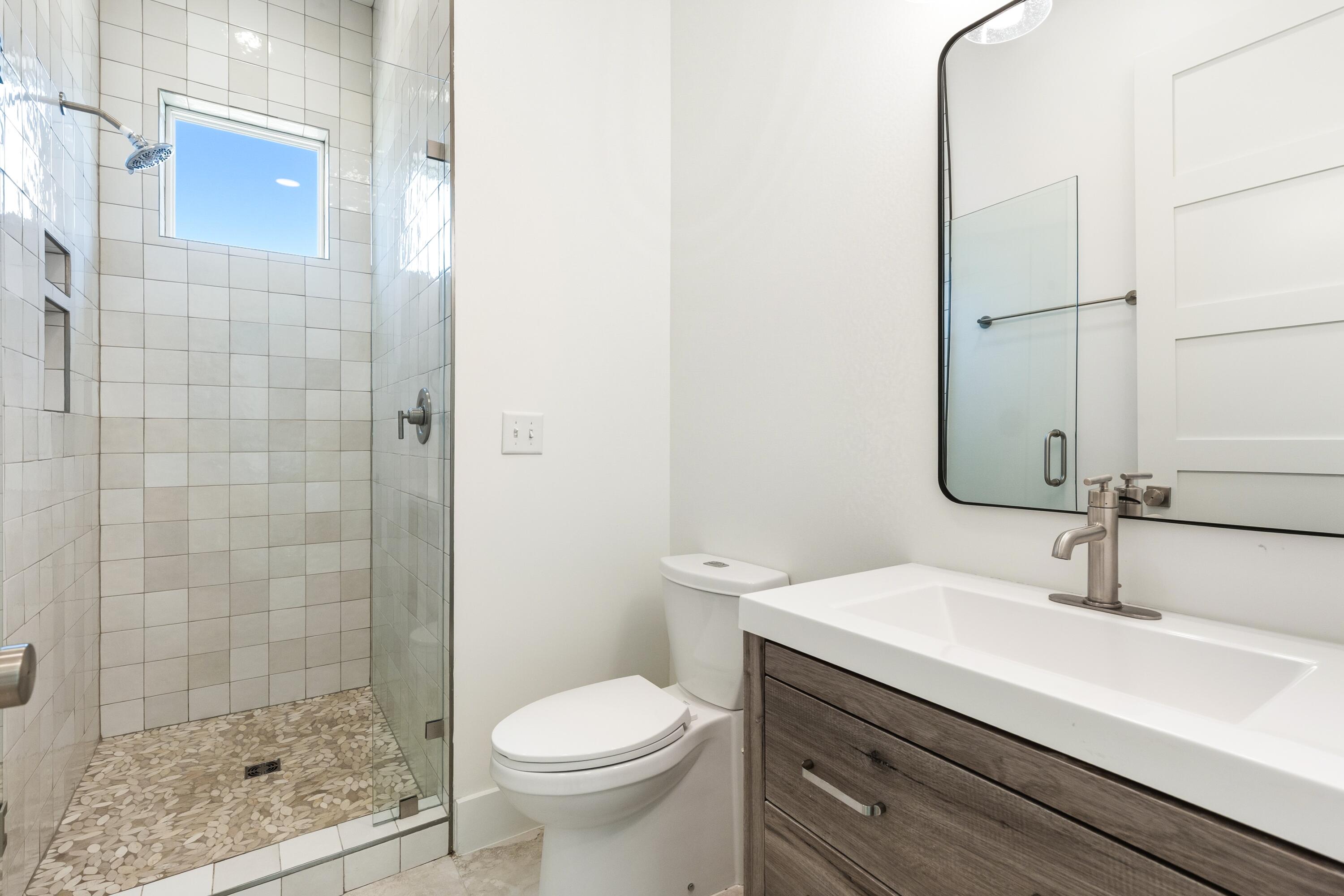 219 Loral Rd - Residential