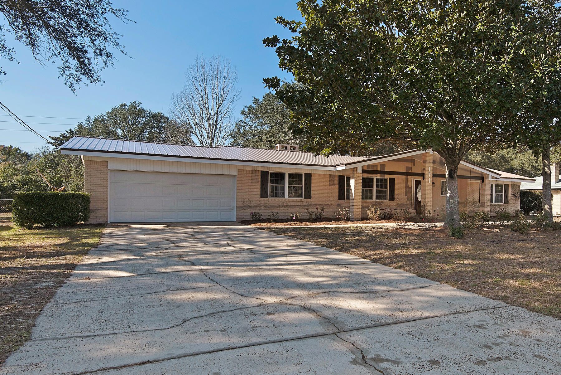 LAKE LORRAINE ESTATES 1 - Residential