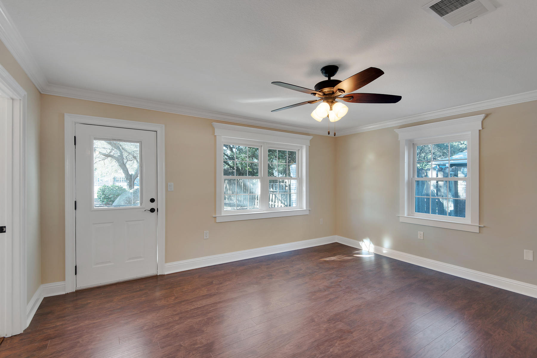 LAKE LORRAINE ESTATES 1 - Residential