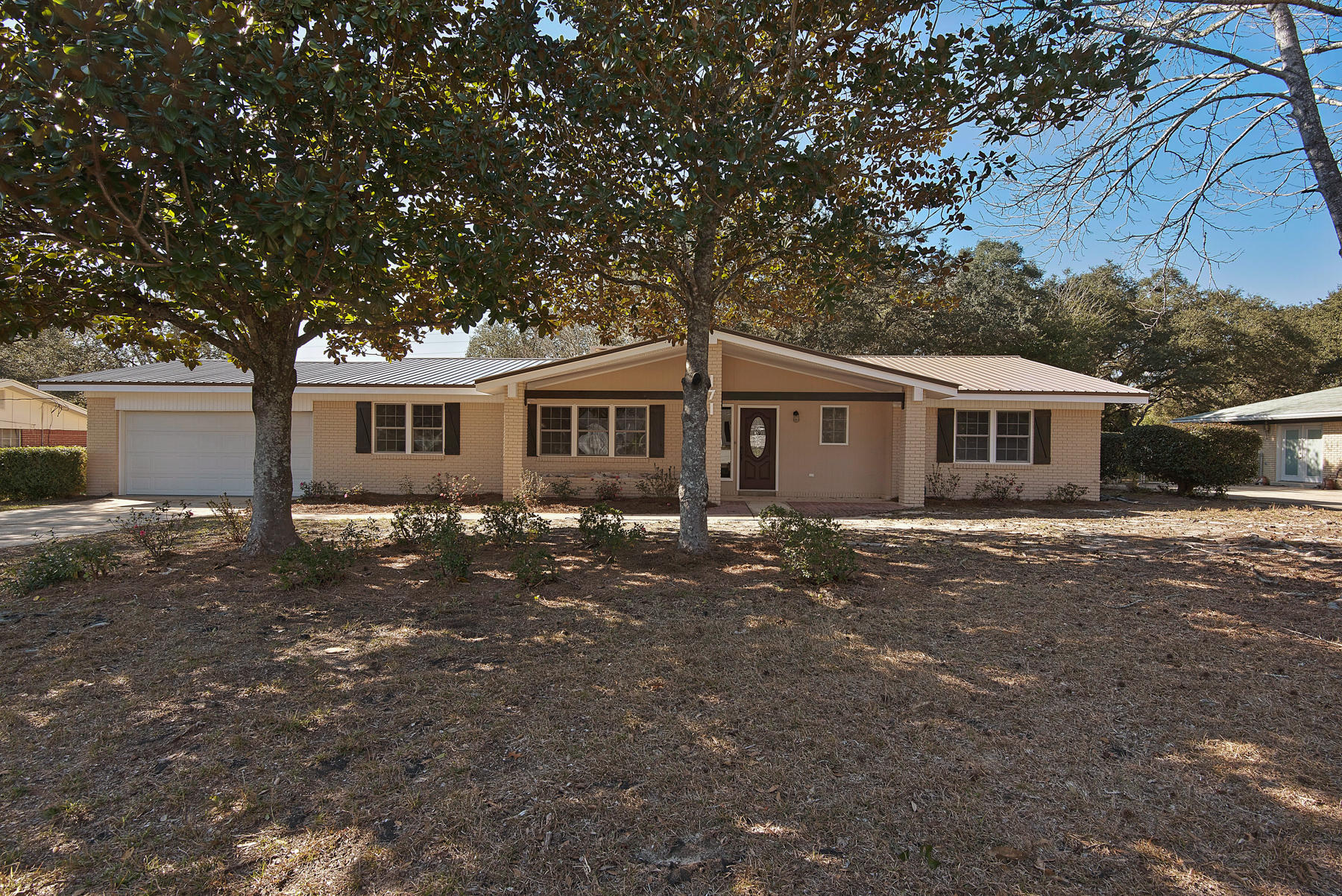 LAKE LORRAINE ESTATES 1 - Residential