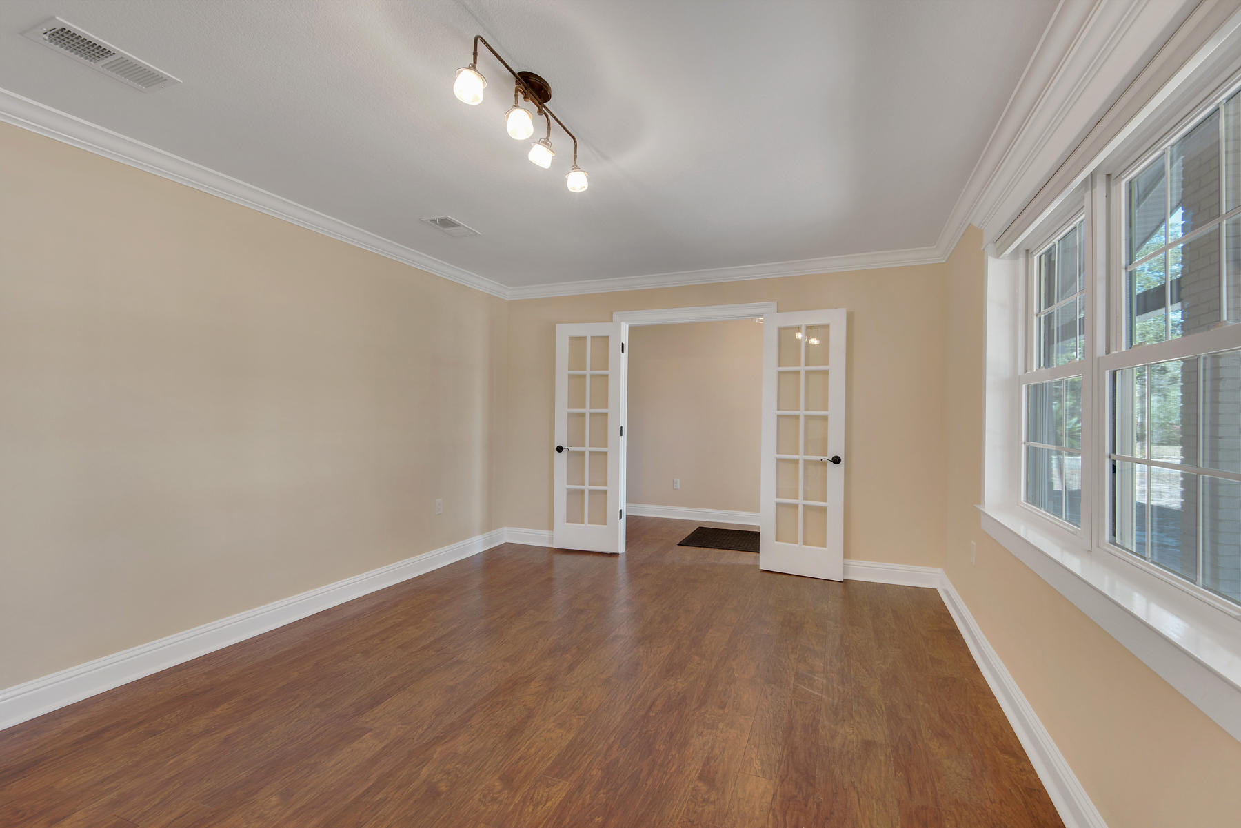 LAKE LORRAINE ESTATES 1 - Residential