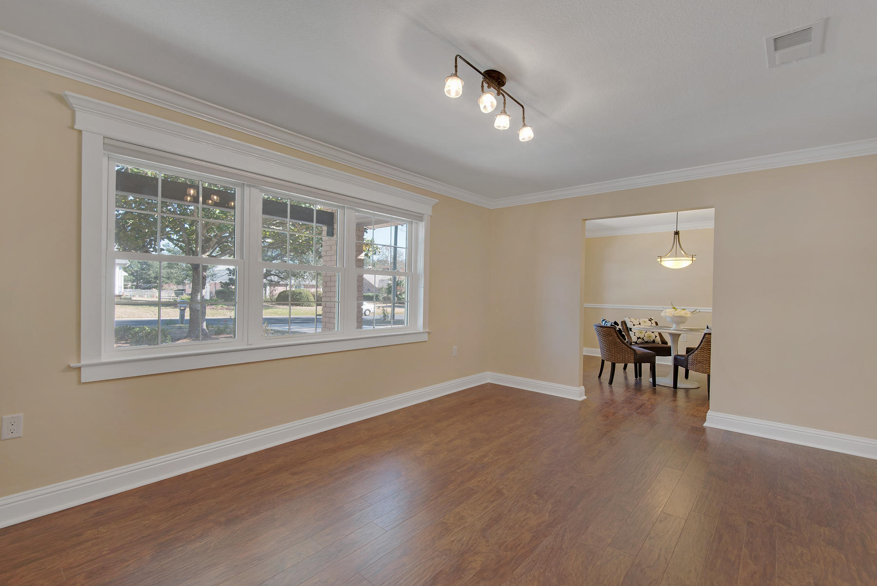 LAKE LORRAINE ESTATES 1 - Residential